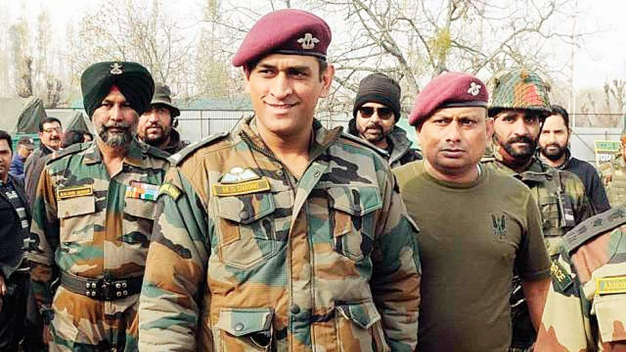 1280x720 Lieutenant Colonel MS Dhoni begins innings as soldier, photo go viral, Desktop