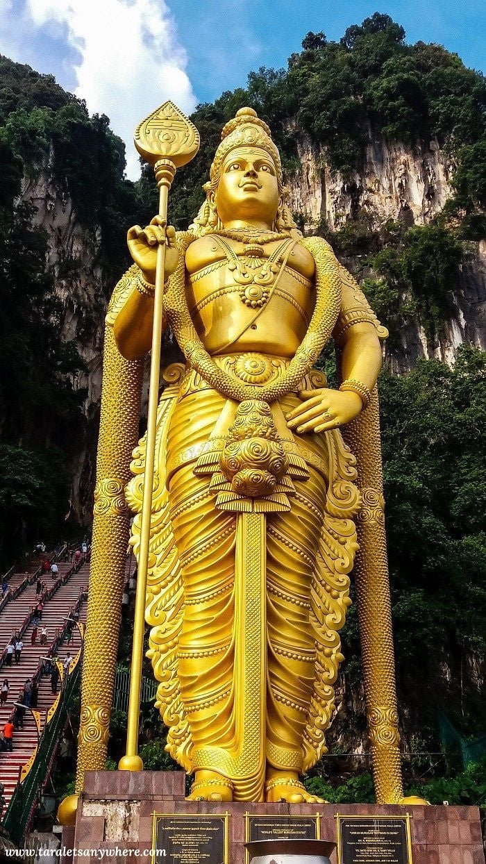 700x1250 Best Places to Visit in Malaysia Lets Anywhere. Lord murugan wallpaper, Cool places to visit, Visit asia, Phone