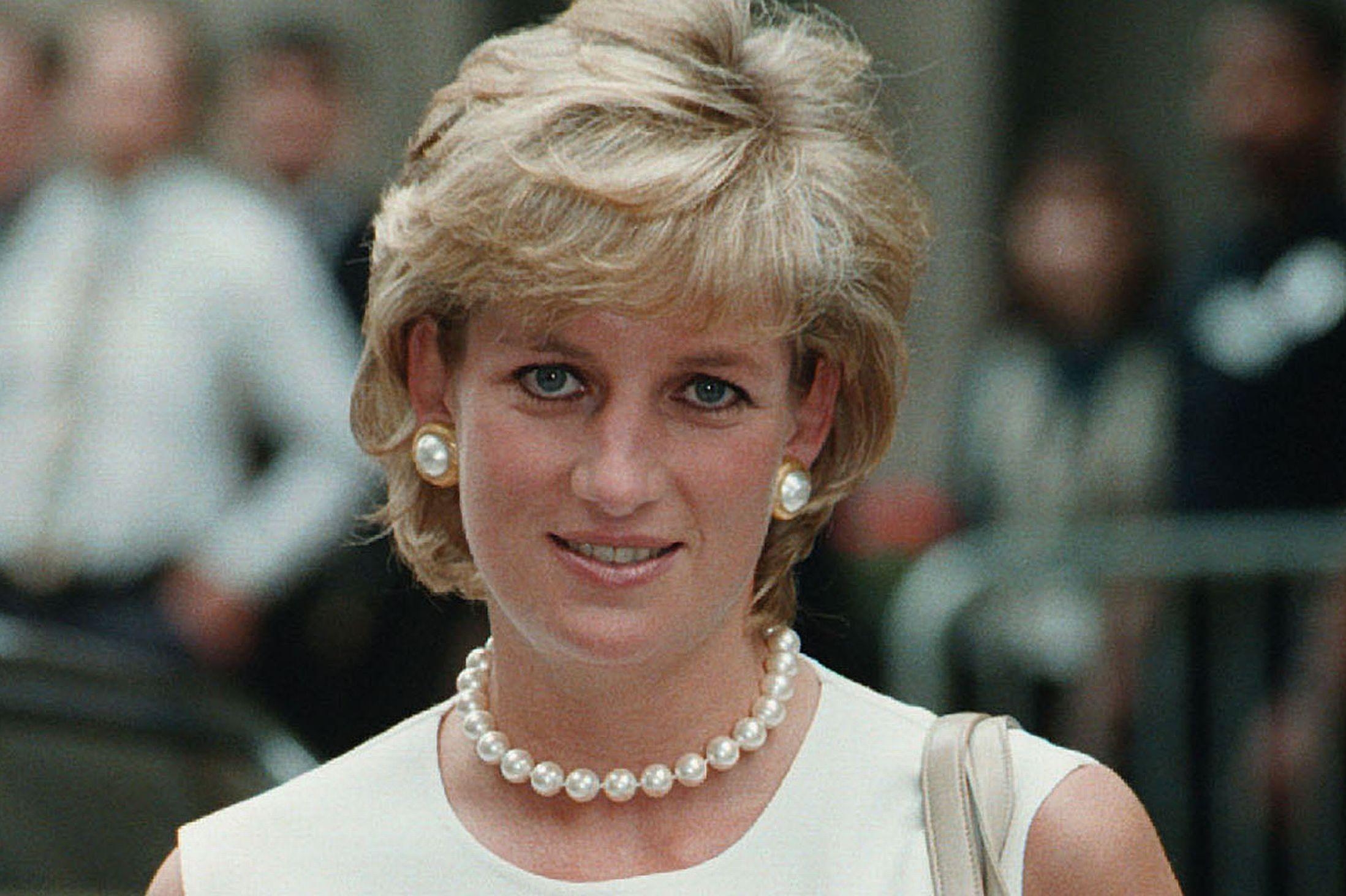 2200x1470 Princess Diana HD Wallpaper, Desktop