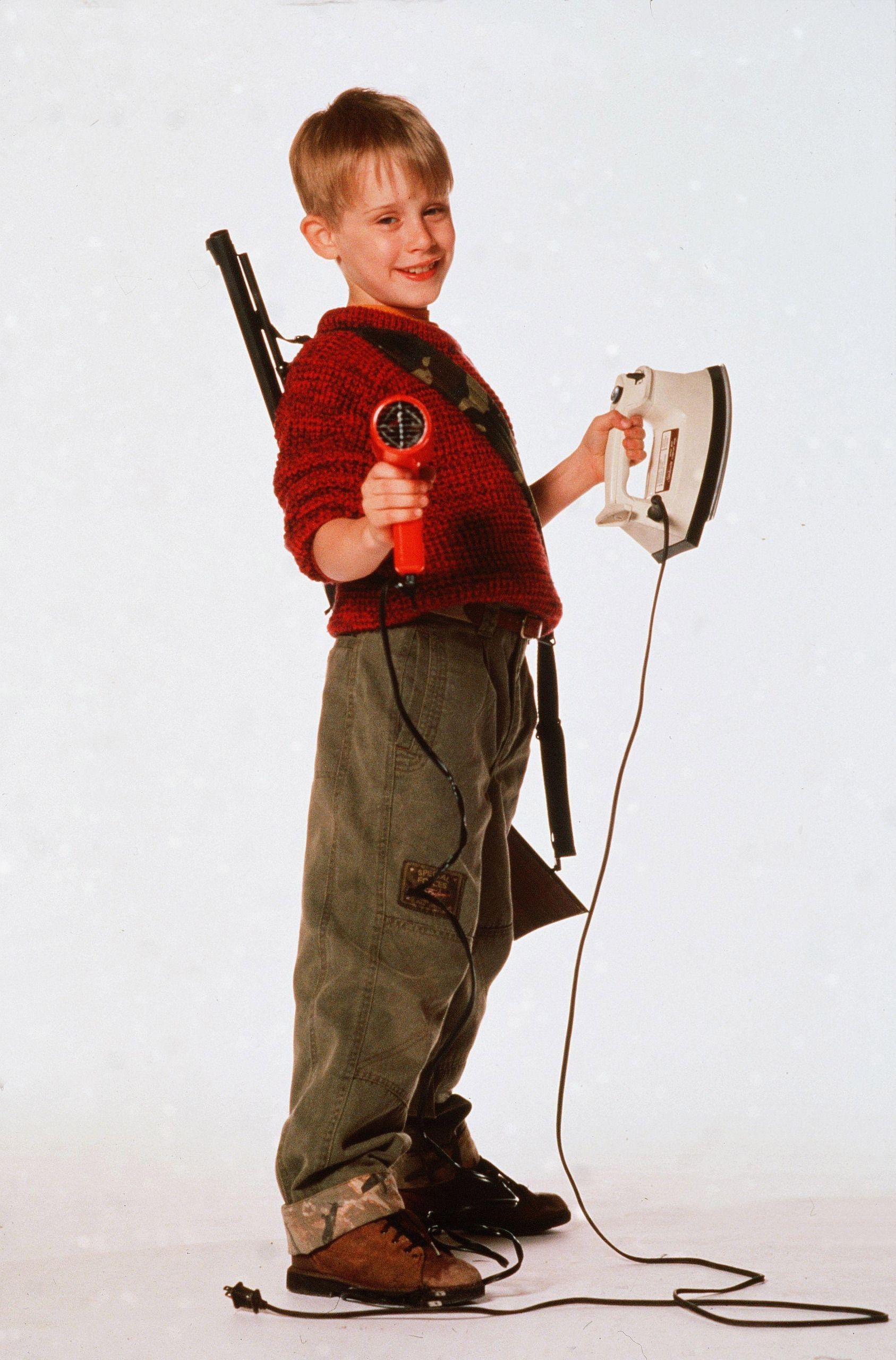 1690x2560 Home Alone Photo: Home Alone. Home alone movie, Kevin home alone, Home alone, Phone