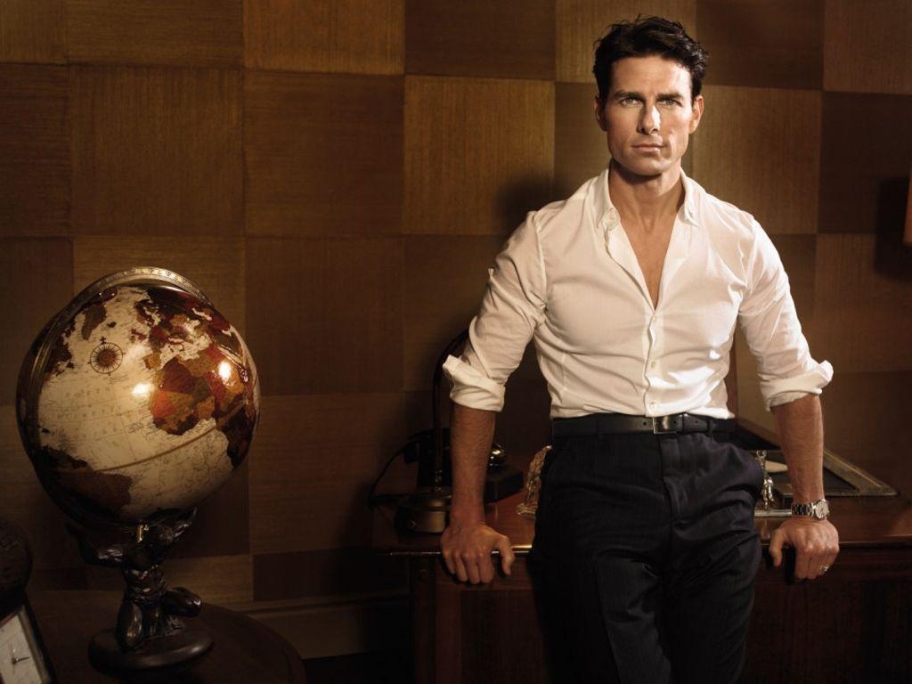 1030x770 Tom Cruise Portrait With Globe Wallpaper 1024×768 Cruise, Desktop