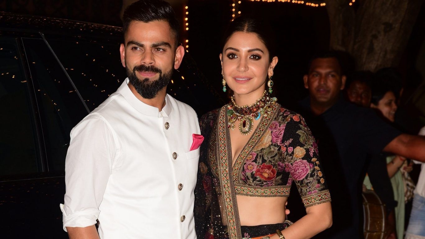 1370x770 Anushka Sharma wears a bohemian Sabyasachi lehenga for Diwali 2019, Desktop