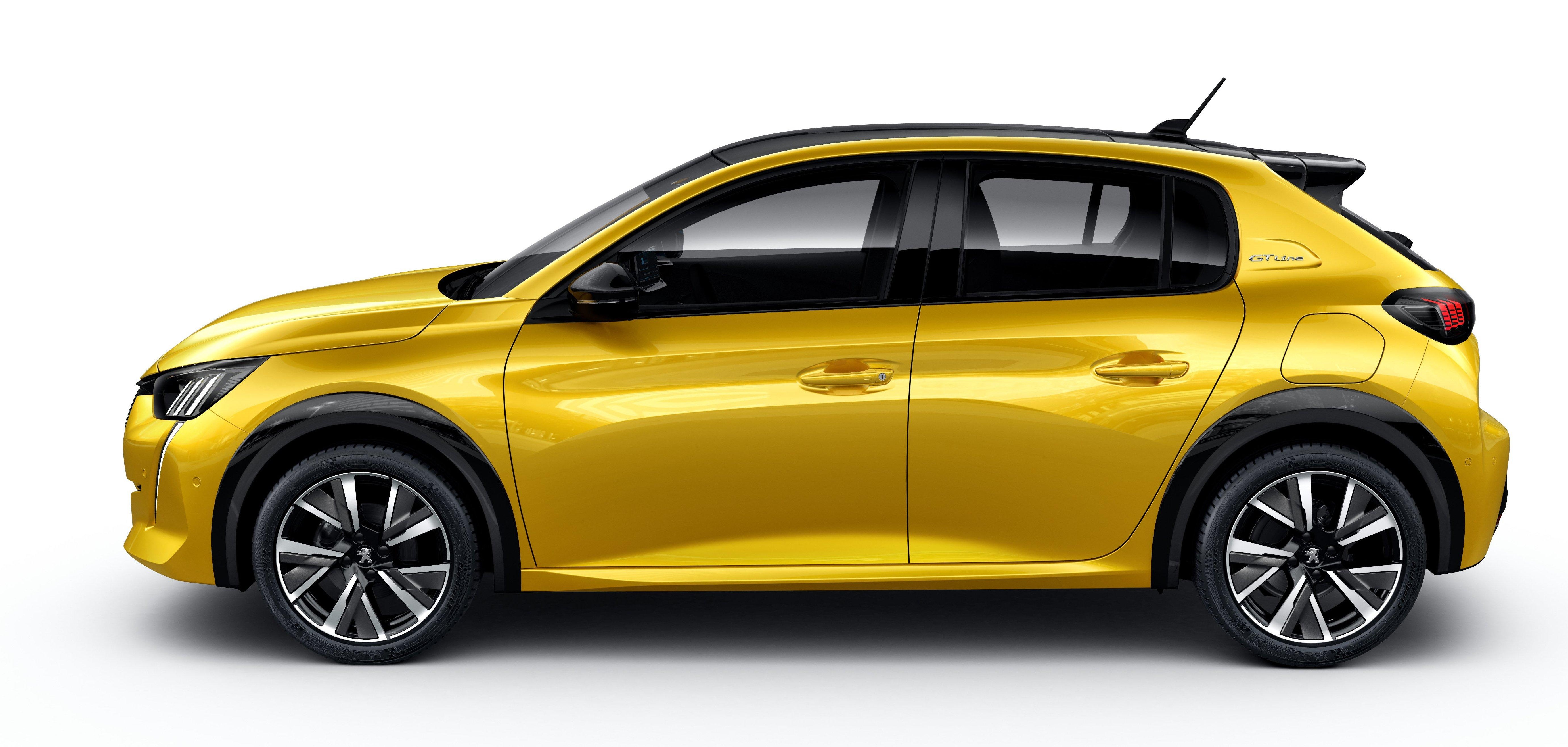 5530x2630 Peugeot 208 Vs 2019 Renault Clio, Dual Screen