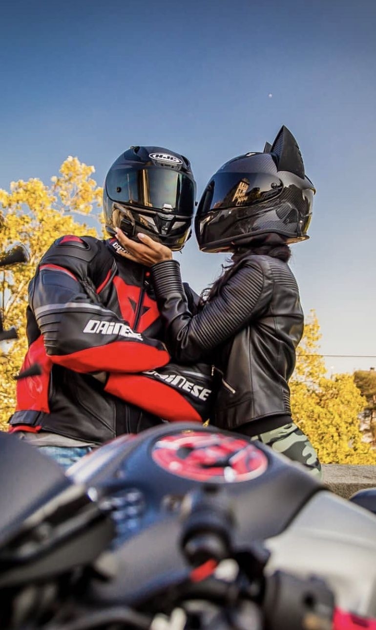 770x1290 MotoKitty. Bike couple, Motorcycle couple picture, Motorcycle couple, Phone