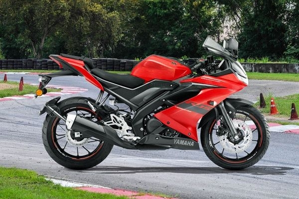 600x400 Yamaha YZF R15 V3 Metallic Red On Road Price R15 V3 Metallic Red Image, Colour & Mileage, Desktop