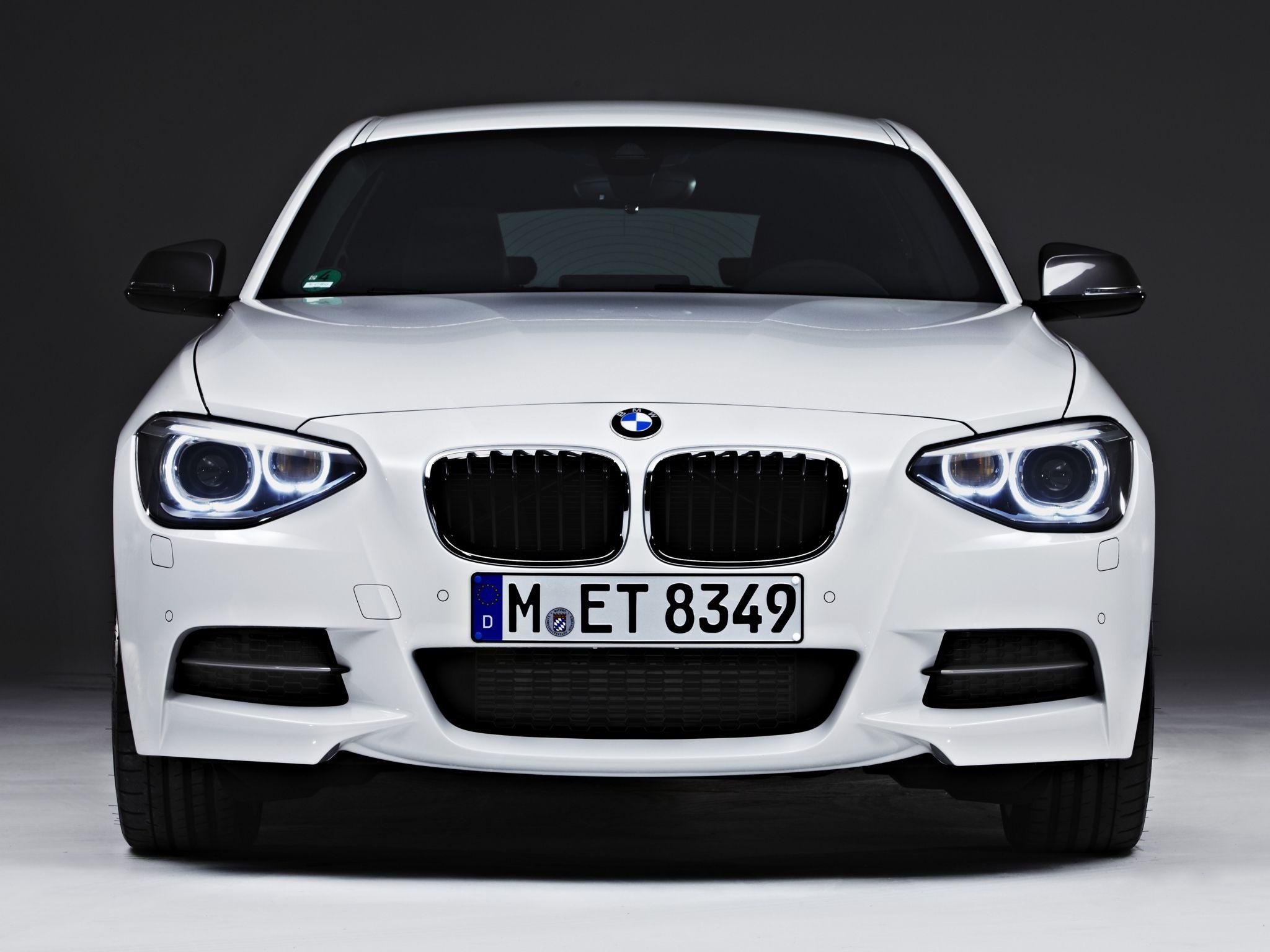 2050x1540 Bmw 135i wallpaper, Desktop