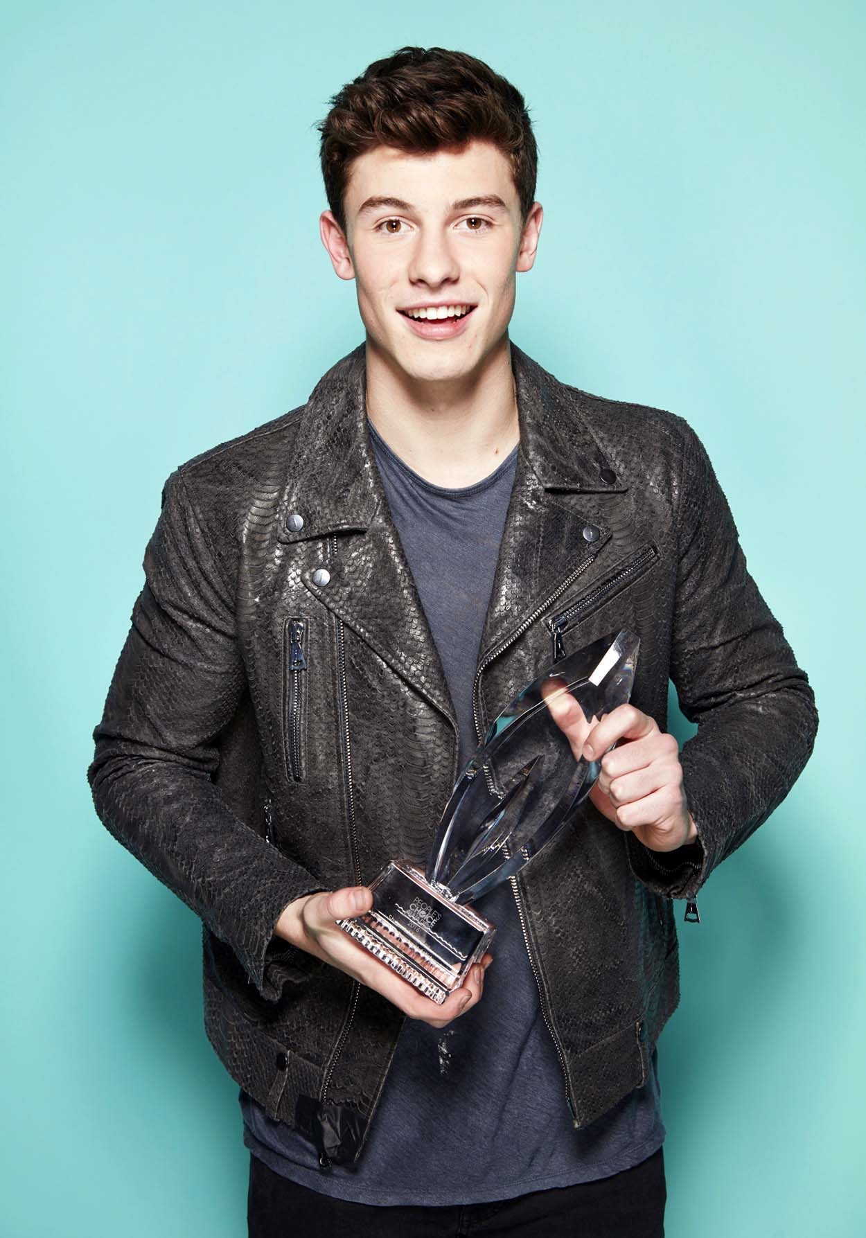 1250x1790 Shawn Mendes Top Picture 2016 Full HD, Phone