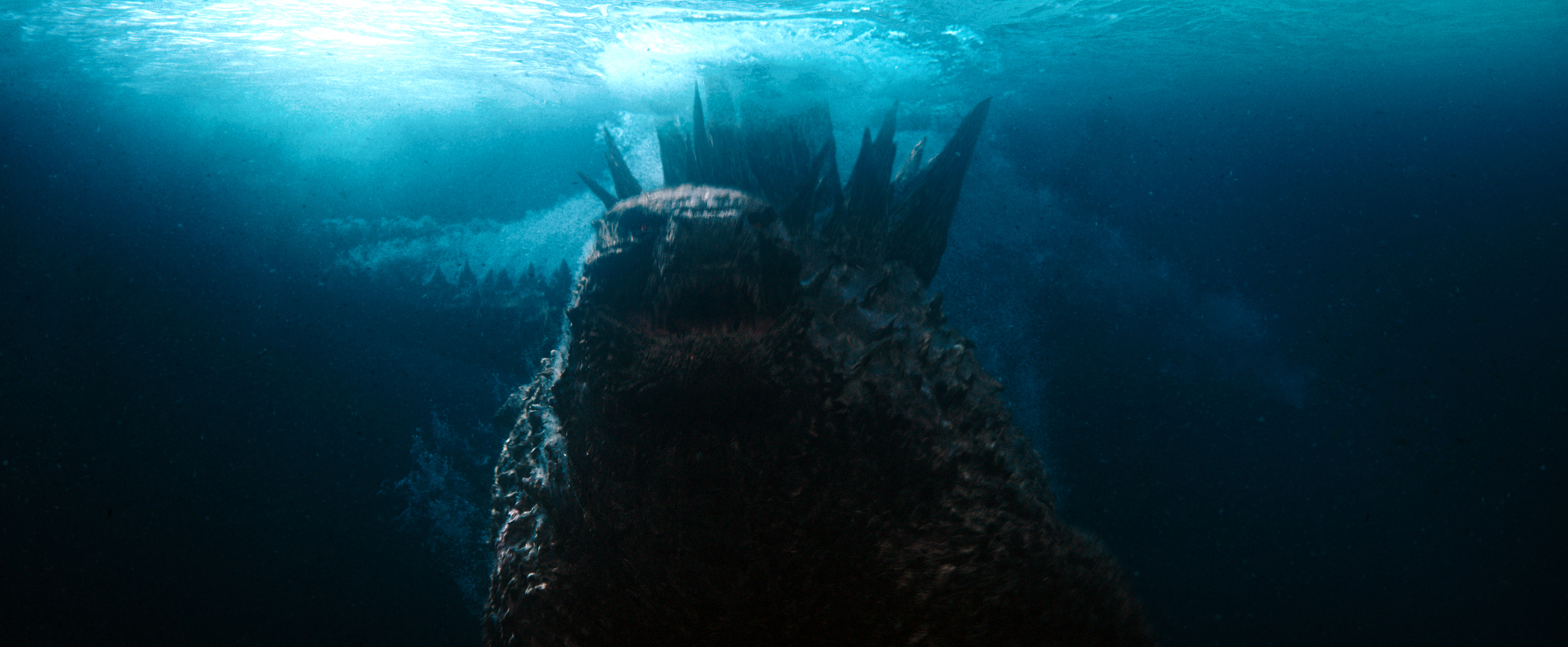 4100x1690 Wallpaper 4k Godzilla Vs Kong Underwater 4k Wallpaper, Dual Screen