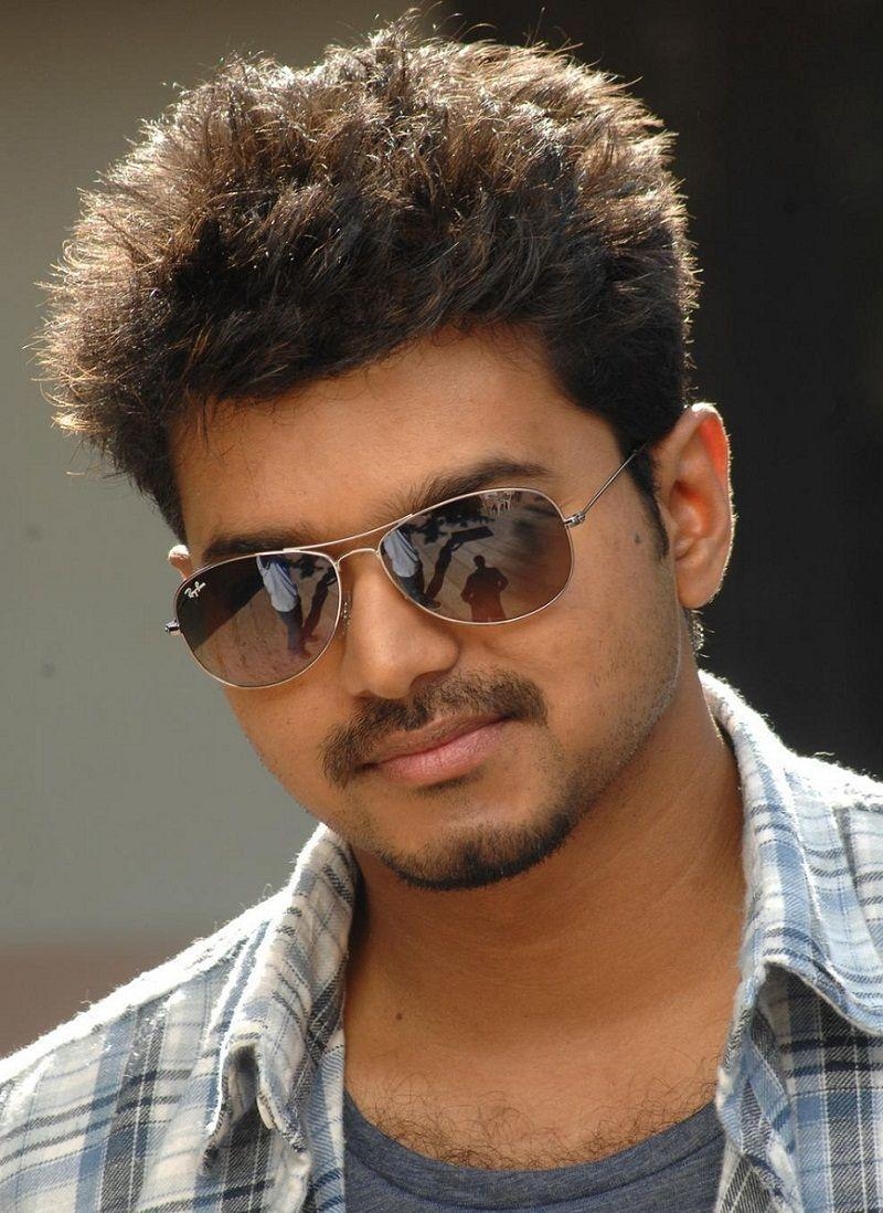 800x1100 IlayaThalapathy Vijay Image. Actors image, Cute actors, Actor picture, Phone