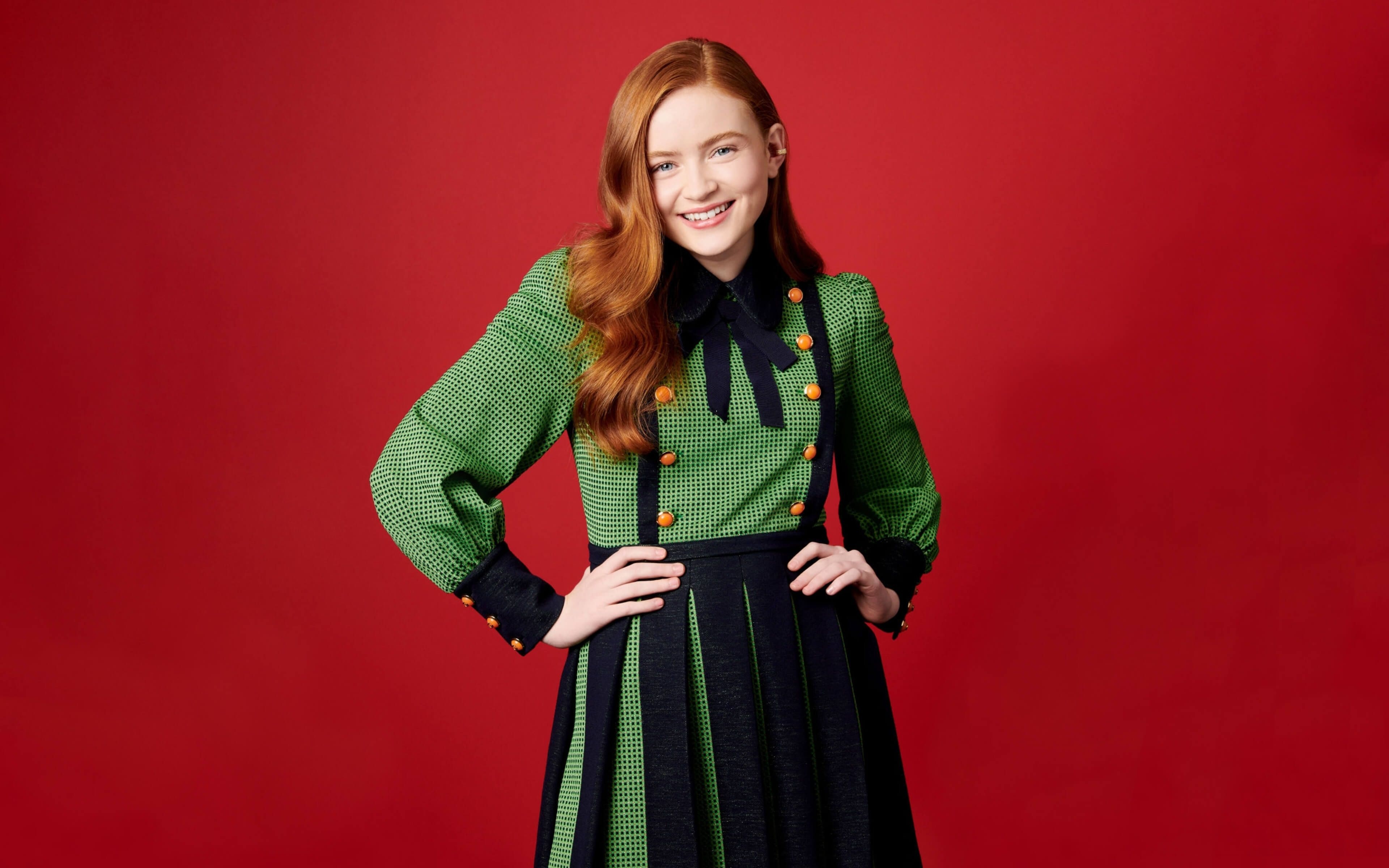 3840x2400 Sadie Sink Smile Background Wallpaper 70395 px, Desktop