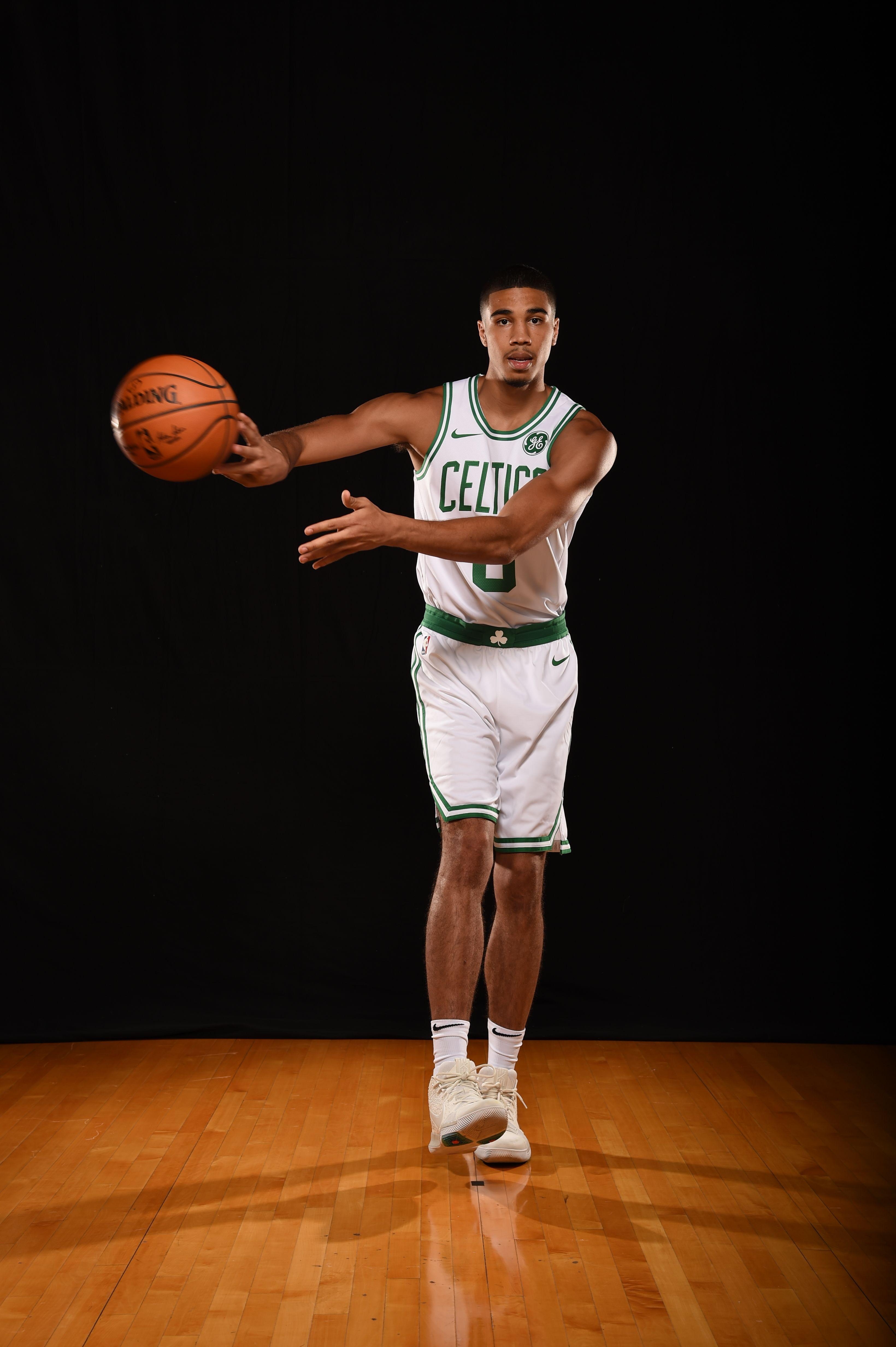 3280x4930 Shootaround (Aug. 24) - Jayson Tatum excited to play alongside, Phone