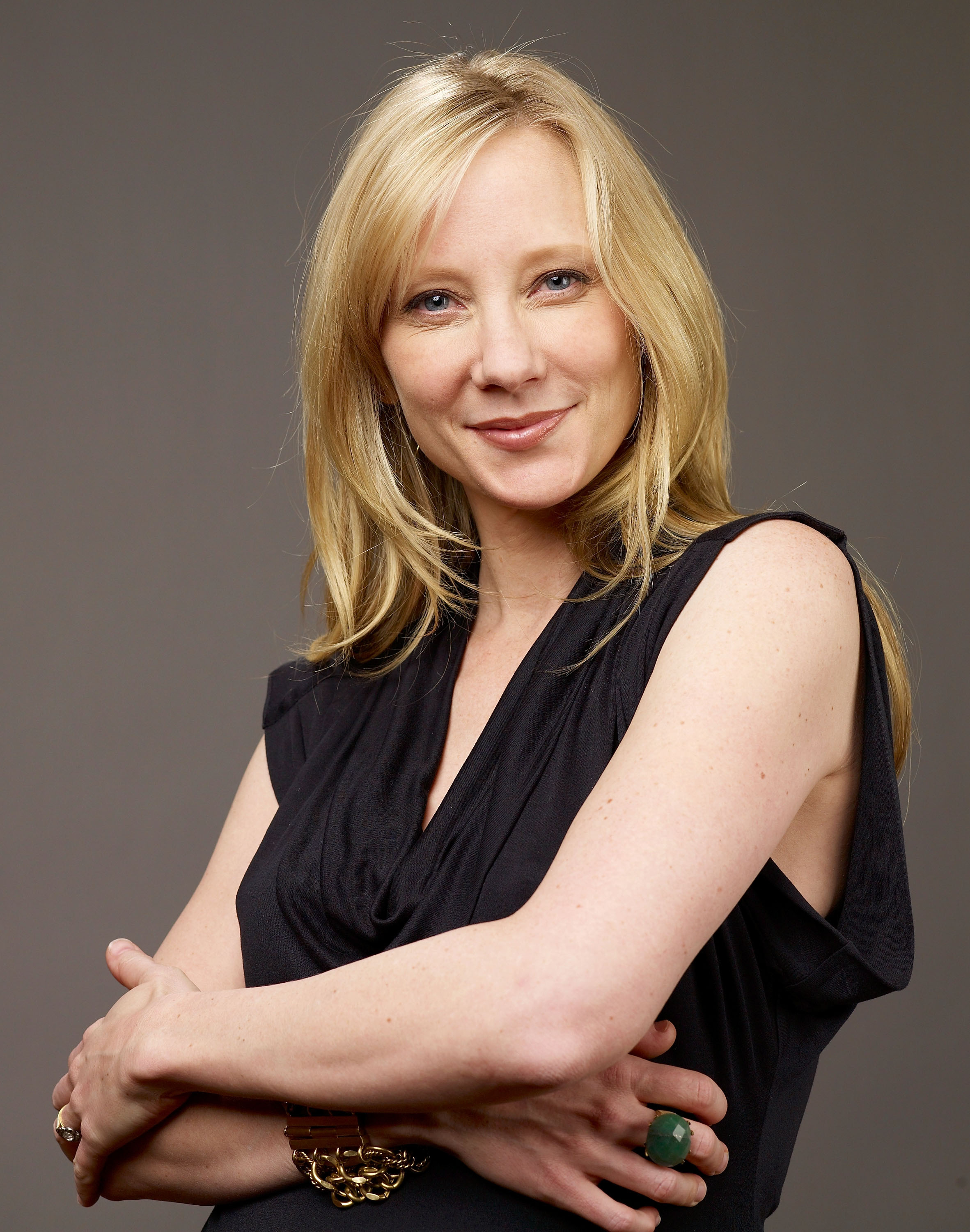 2370x3000 Anne Heche iPhone Wallpaper, Phone