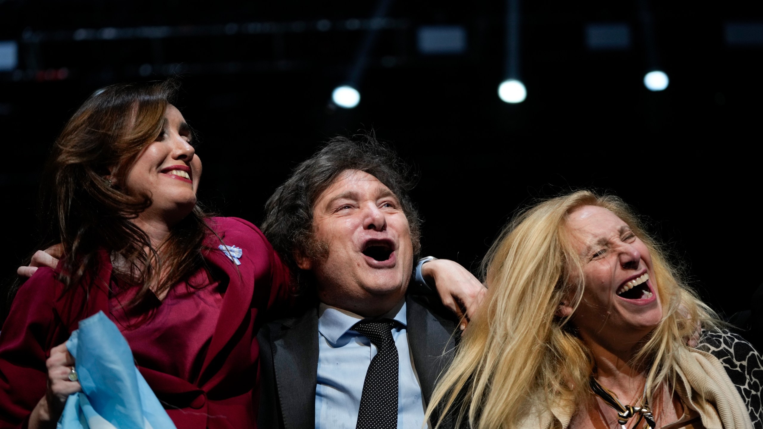 2560x1440 Meet The Influential Women Behind Argentina's President Elect Javier Milei, Desktop