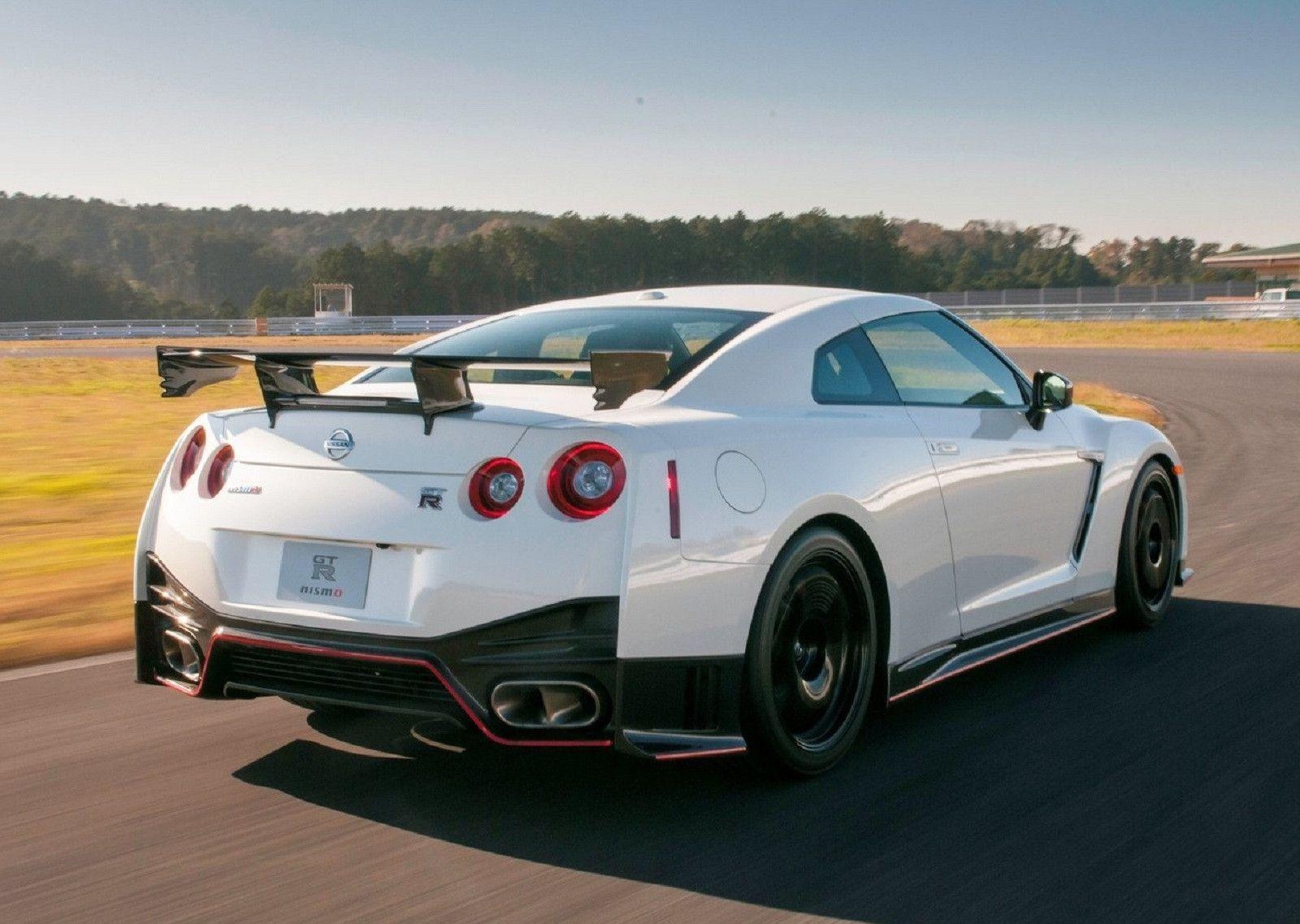 1600x1140 Nissan Gt R Nismo Wallpaper, Desktop