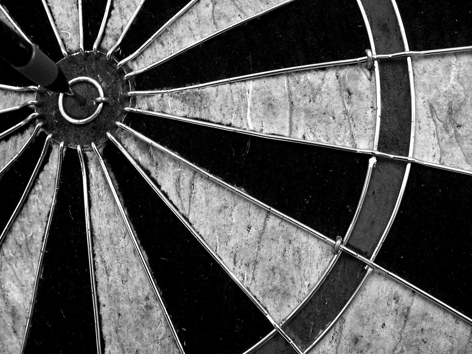 1600x1200 High Def Collection: 45 Full HD Darts Wallpaper In HD Widescreen, Desktop