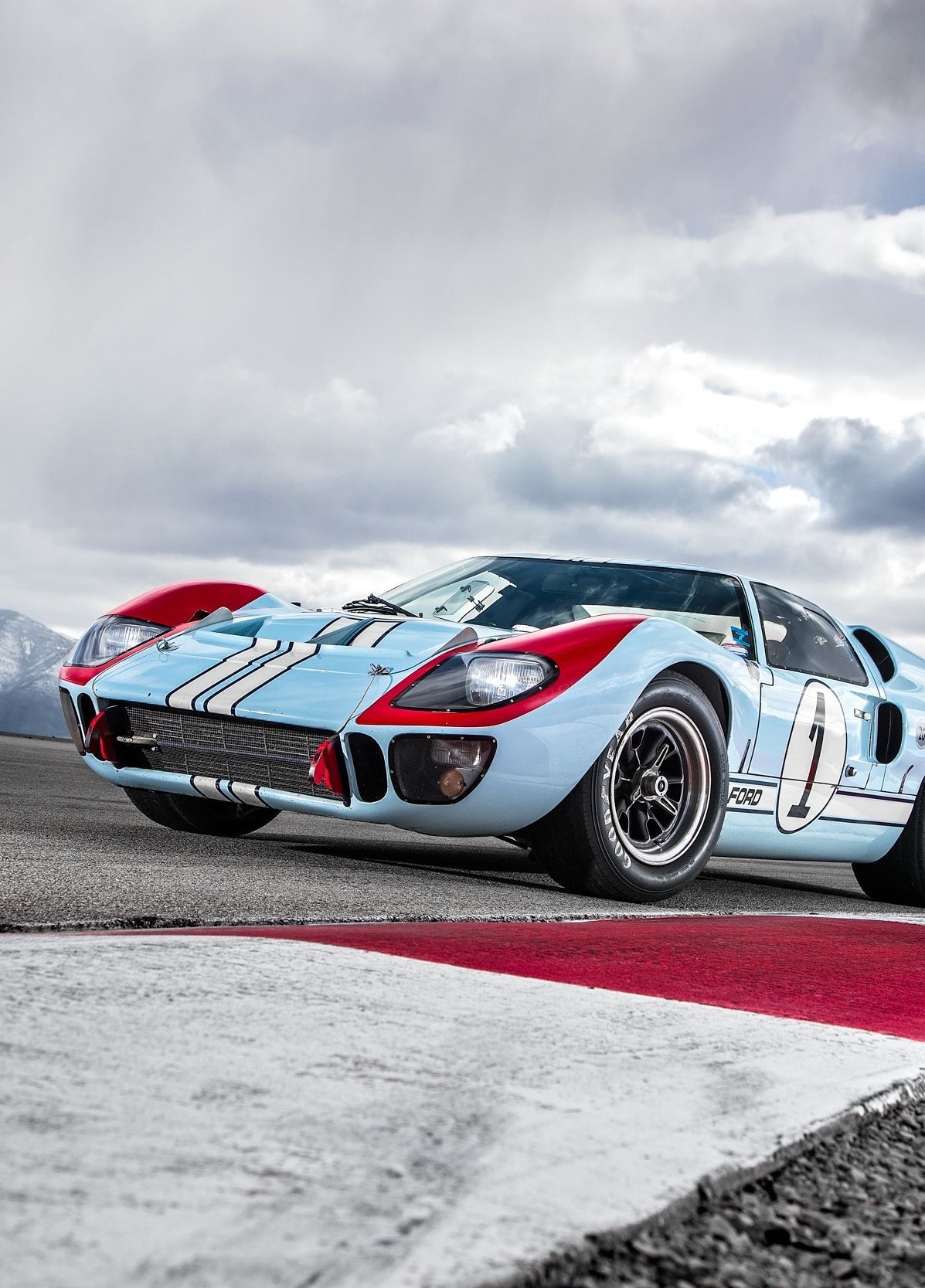 1200x1670 Ford GT.40 Mk II.1 Miles & Denny Hulme, Phone