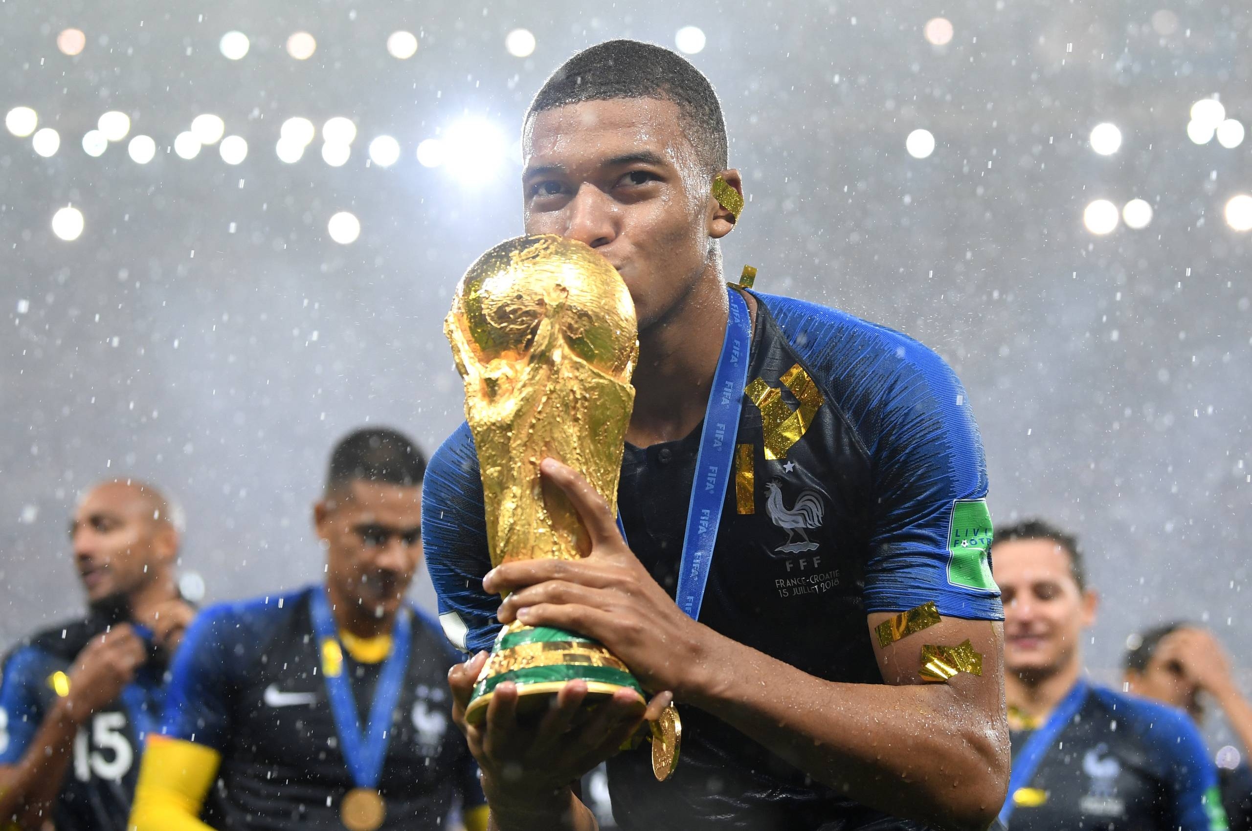 2560x1700 Kylian Mbappé HD Wallpaper Free Download, Desktop