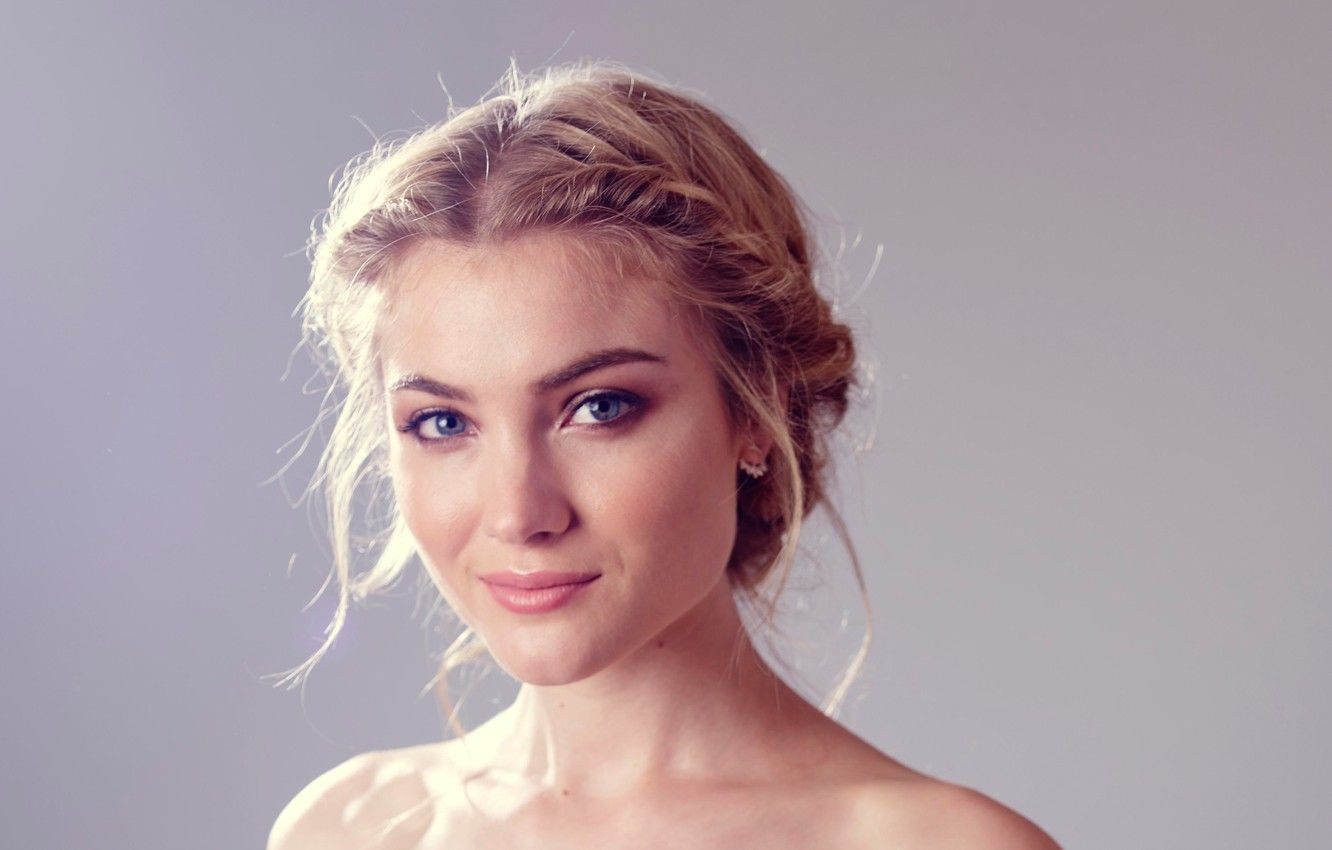 1340x850 Wallpaper portrait, actress, Skyler Samuels image for desktop, section девушки, Desktop