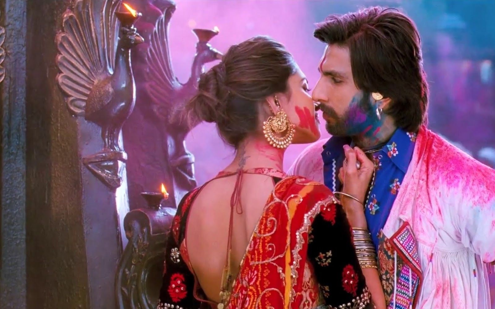 1600x1000 Every one watch Ramleela movie number of times because of the this couple Deepika Padukone & Ranveer Singh.Kissing s. Ranveer singh, Deepika padukone, Leela movie, Desktop