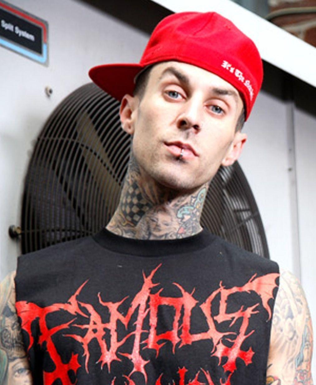 1020x1240 Best image about Travis Barker. Madagascar, Phone