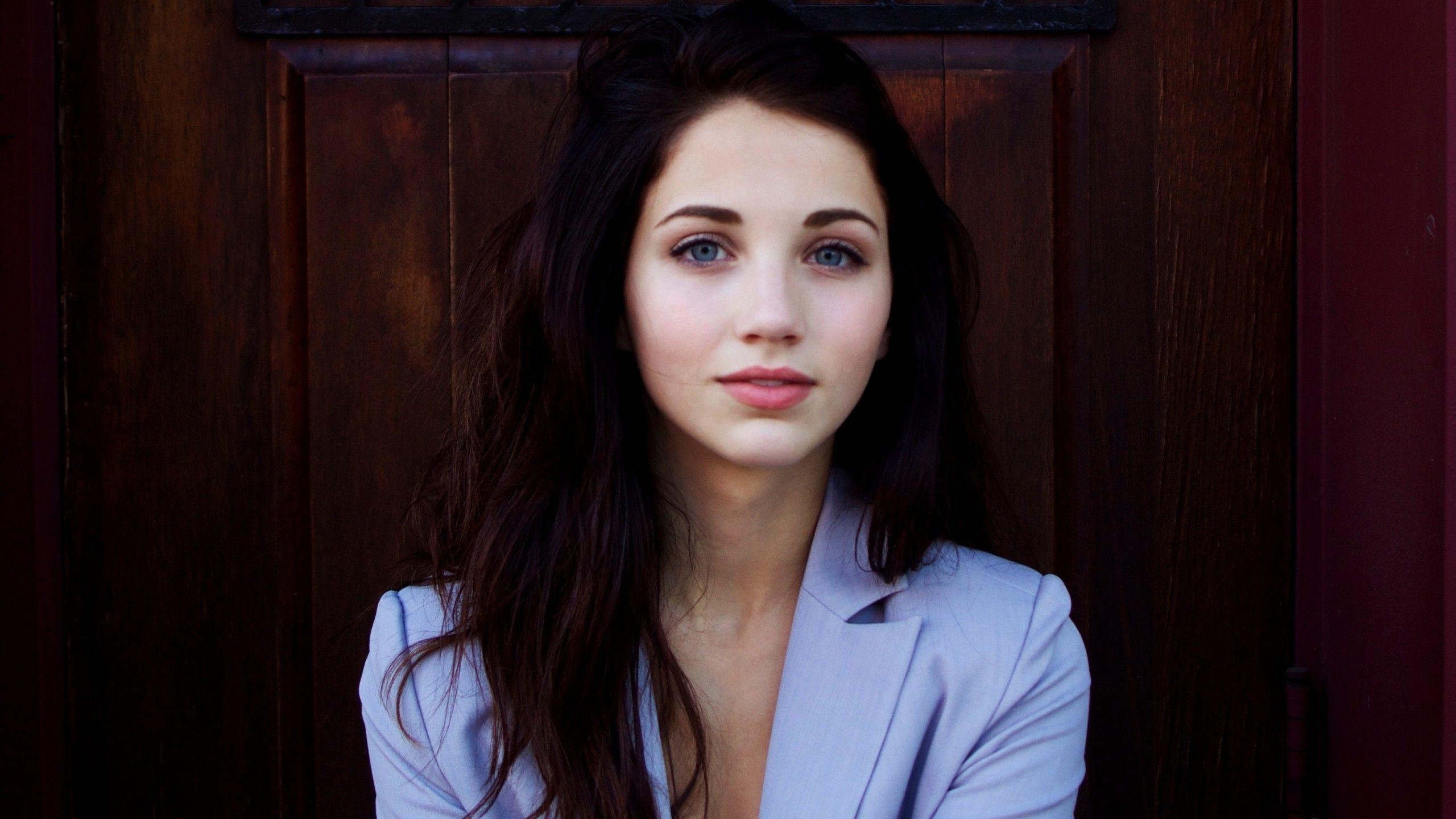 2560x1440 Emily Rudd wallpaper, Desktop