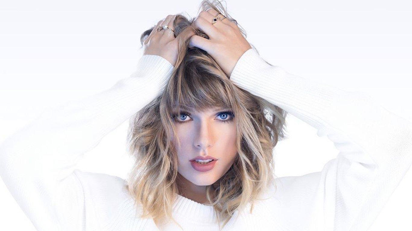 1370x770 Taylor Swift Desktop Wallpaper, Desktop