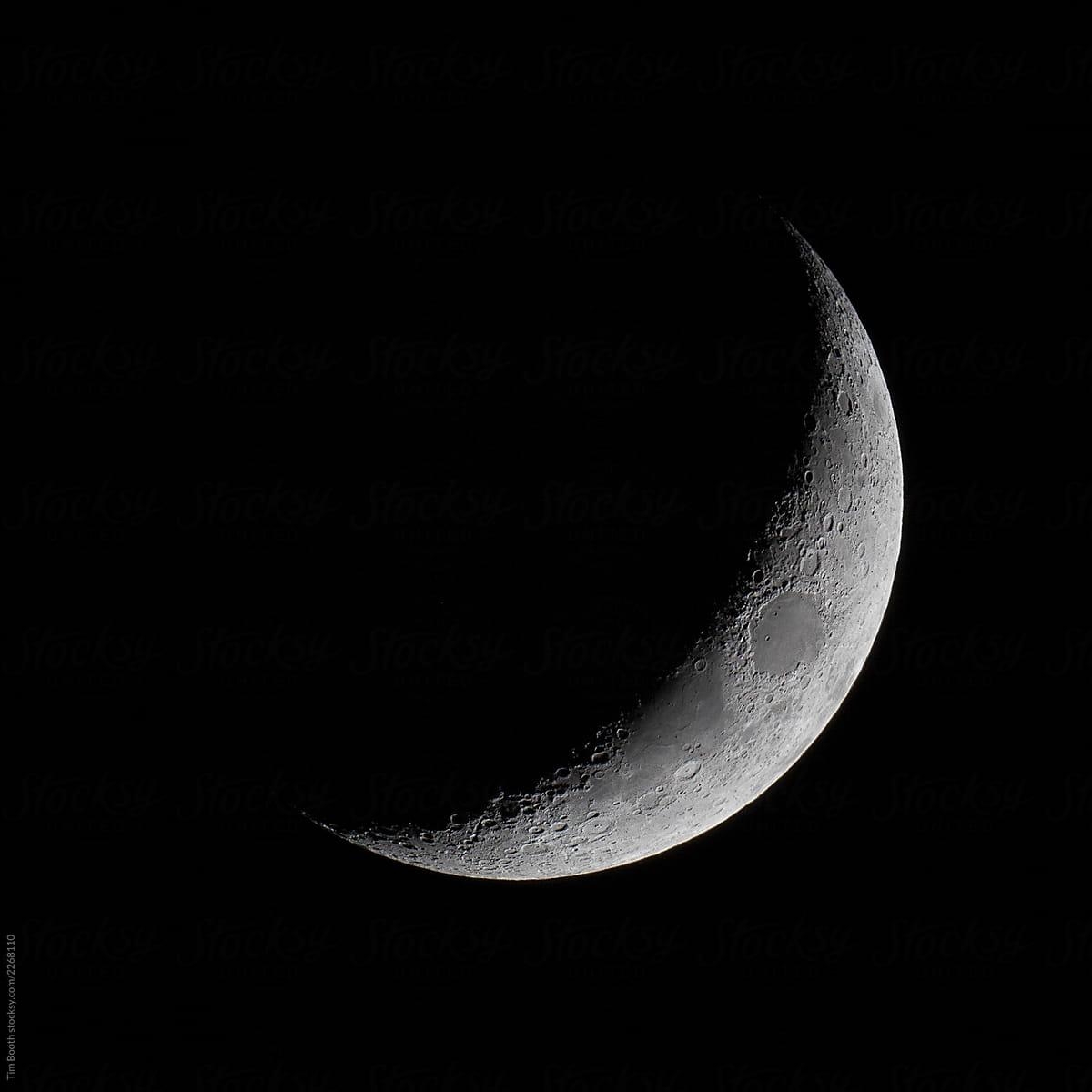 1200x1200 The Crescent Moon In The Night Sky, Phone