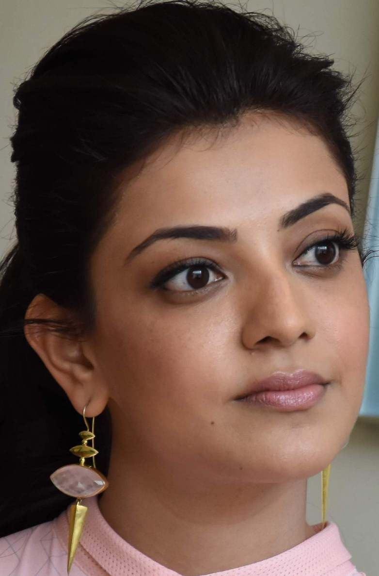 790x1190 Kajal Aggarwal Hot Face Expression Image / Wallpaper in 2020, Phone