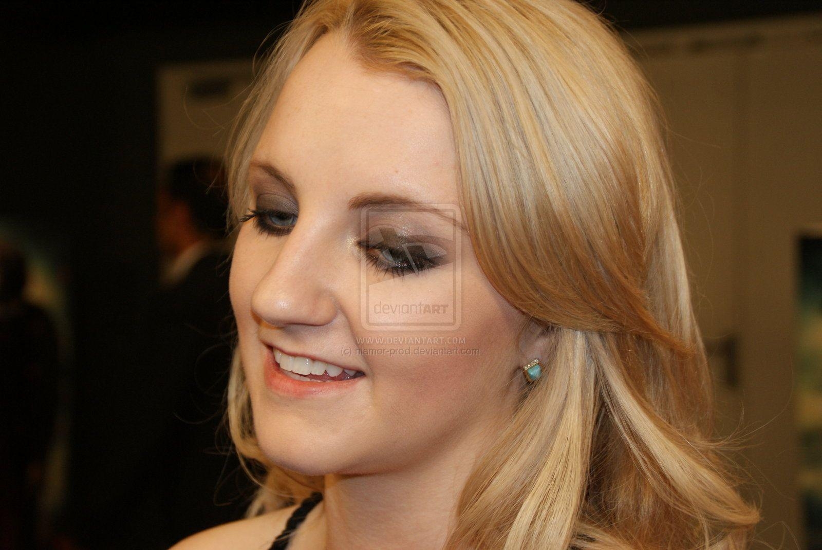 1600x1080 Evanna Lynch HD Desktop Wallpaper, Desktop