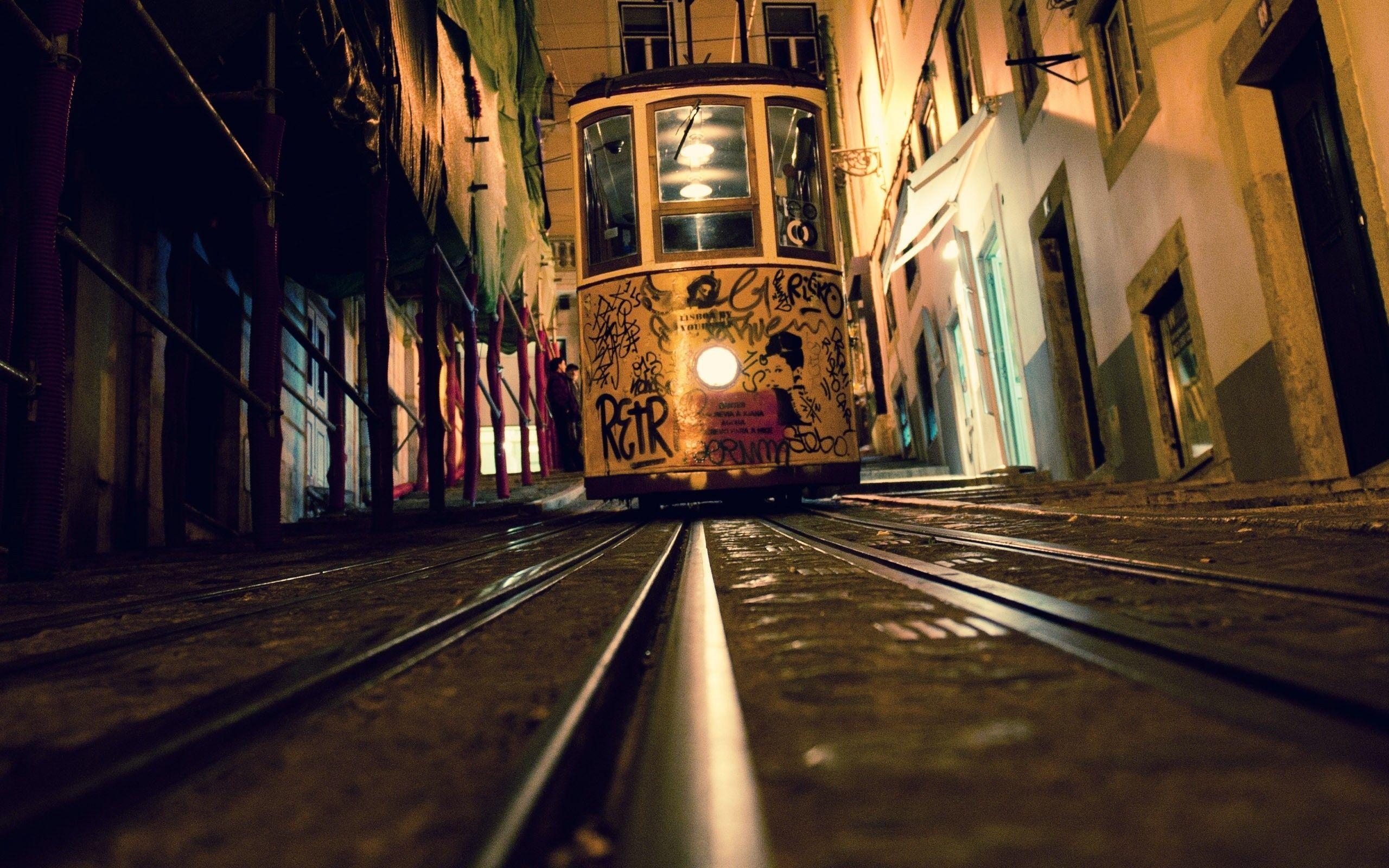 2560x1600 lisbon wallpaper, Desktop