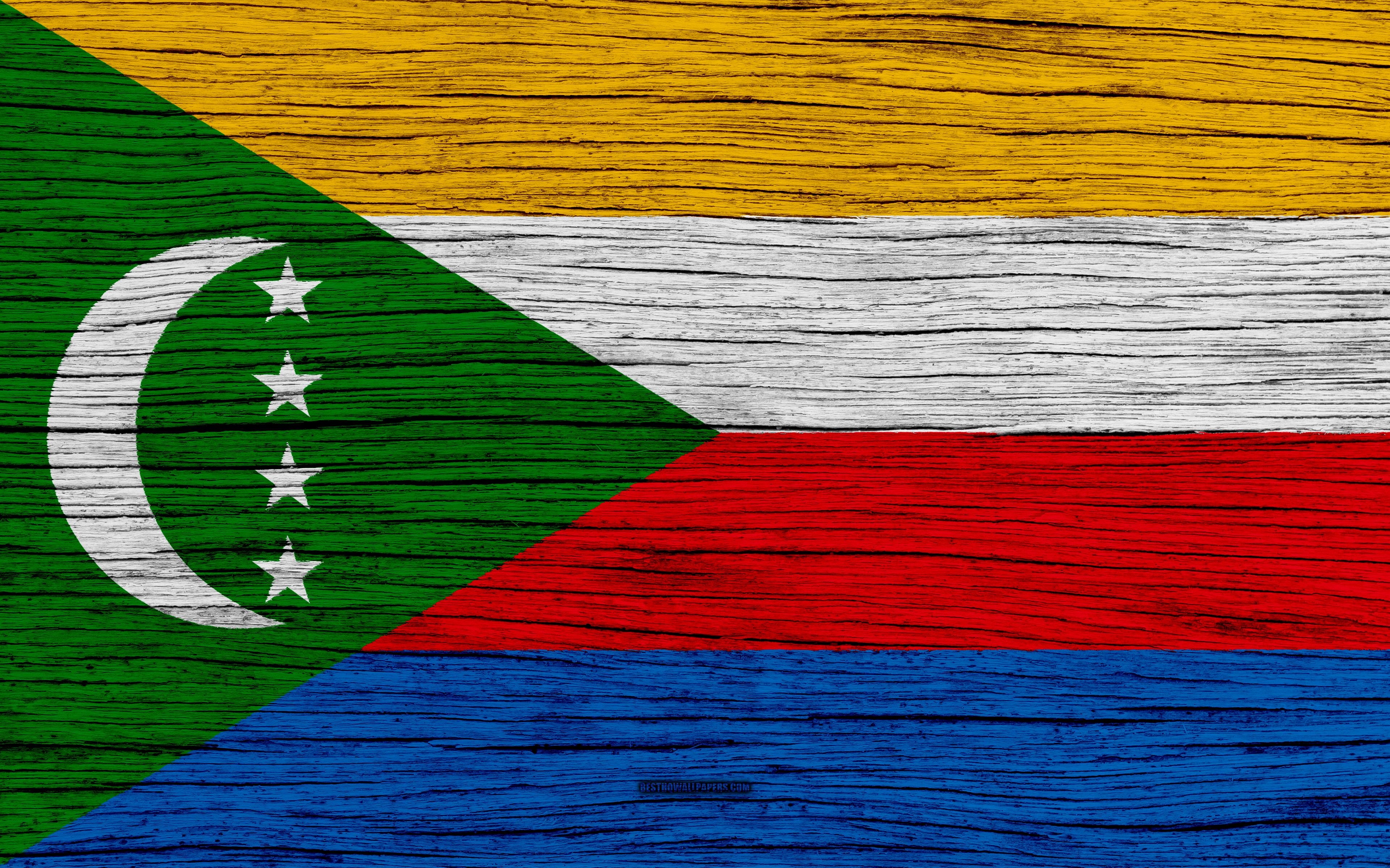 3840x2400 Download wallpaper Flag of Comoros, 4k, Africa, wooden texture, Desktop