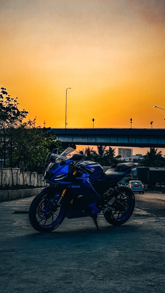 680x1200 Yamaha R15 v4 Racing blue. Bike photo, Phone