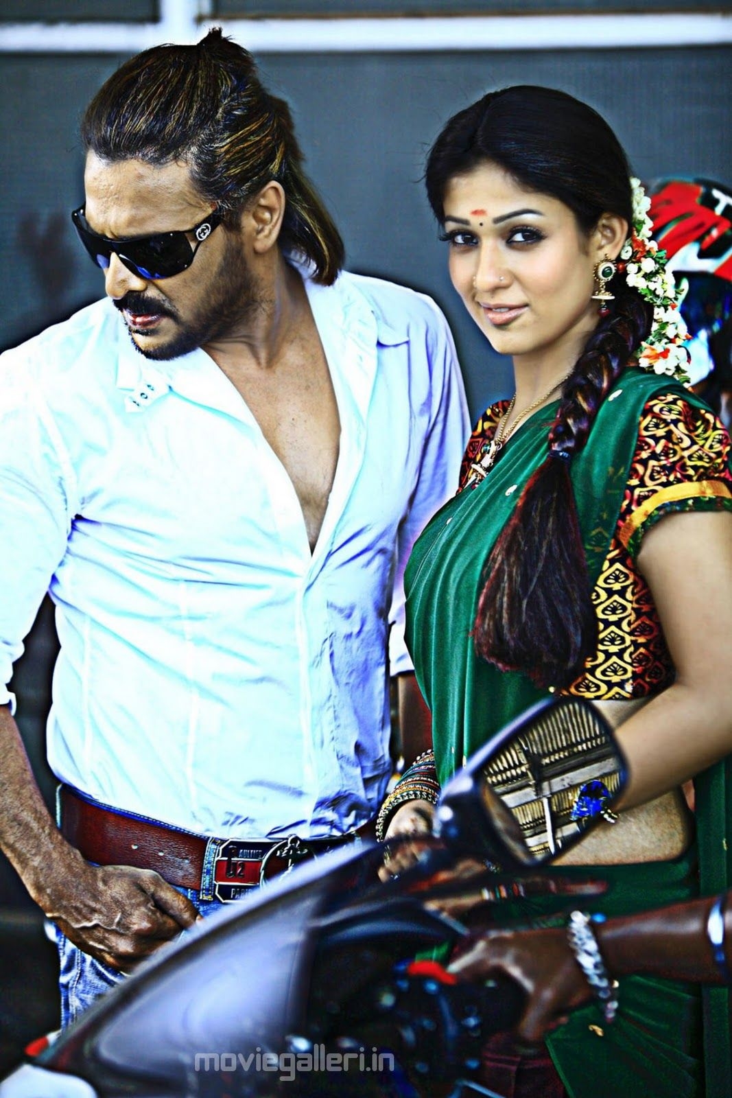 1070x1600 Ruyir.in: upendra nayantara super movie hot photo stills HQ gallery, Phone