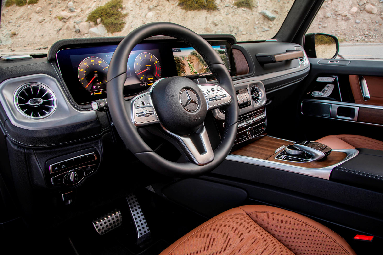 1600x1070 Mercedes Benz G Class Interior Photo, Desktop