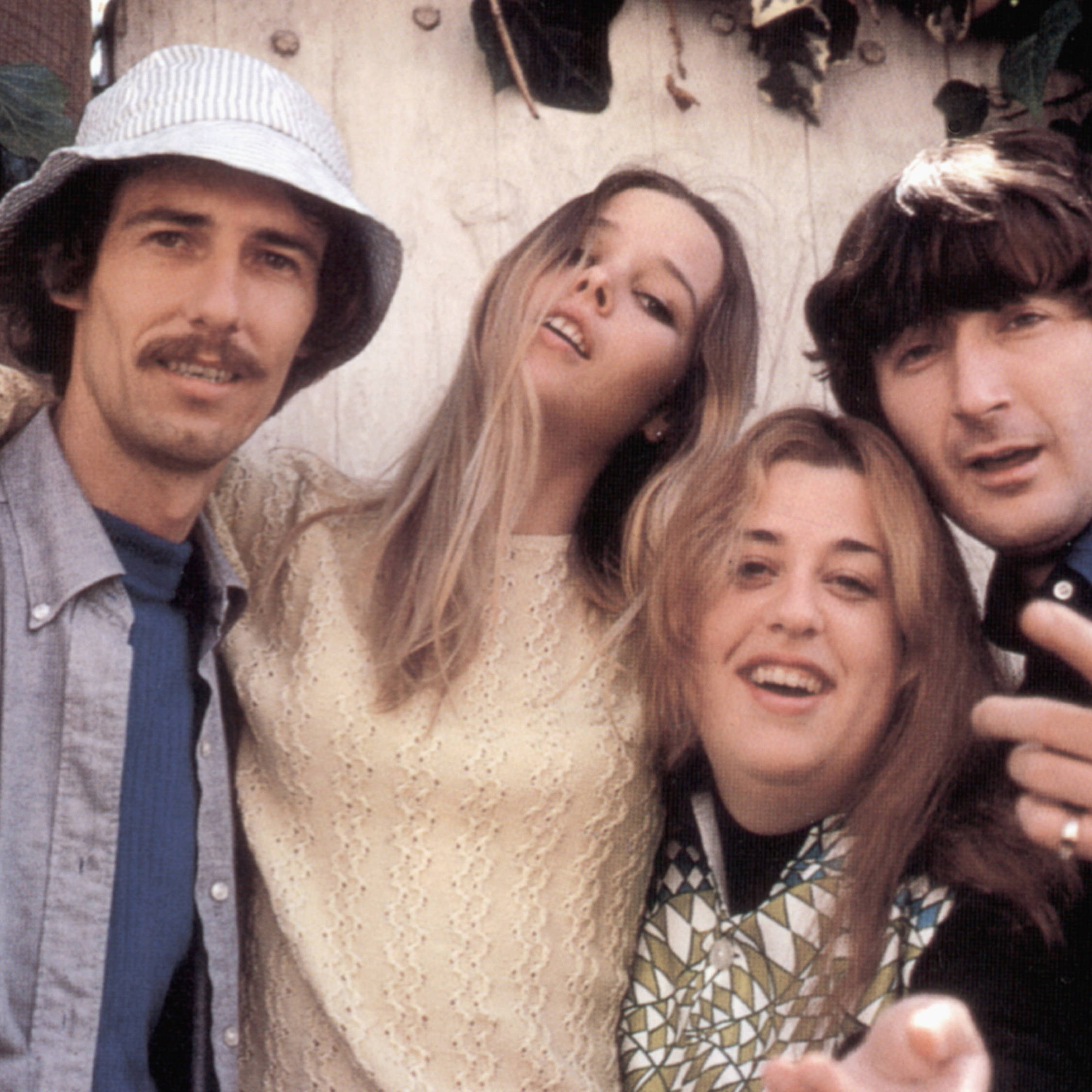 2250x2250 The Mamas and the Papas facts: Members, songs, albums and more about the 'California, Phone