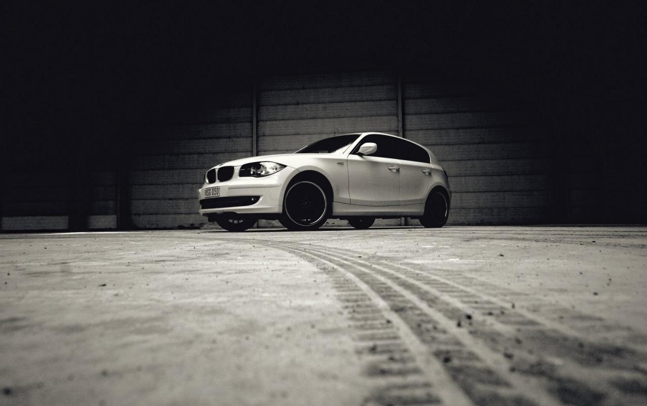 1280x810 BMW 1 Series Low Angle wallpaper. BMW 1 Series Low Angle, Desktop