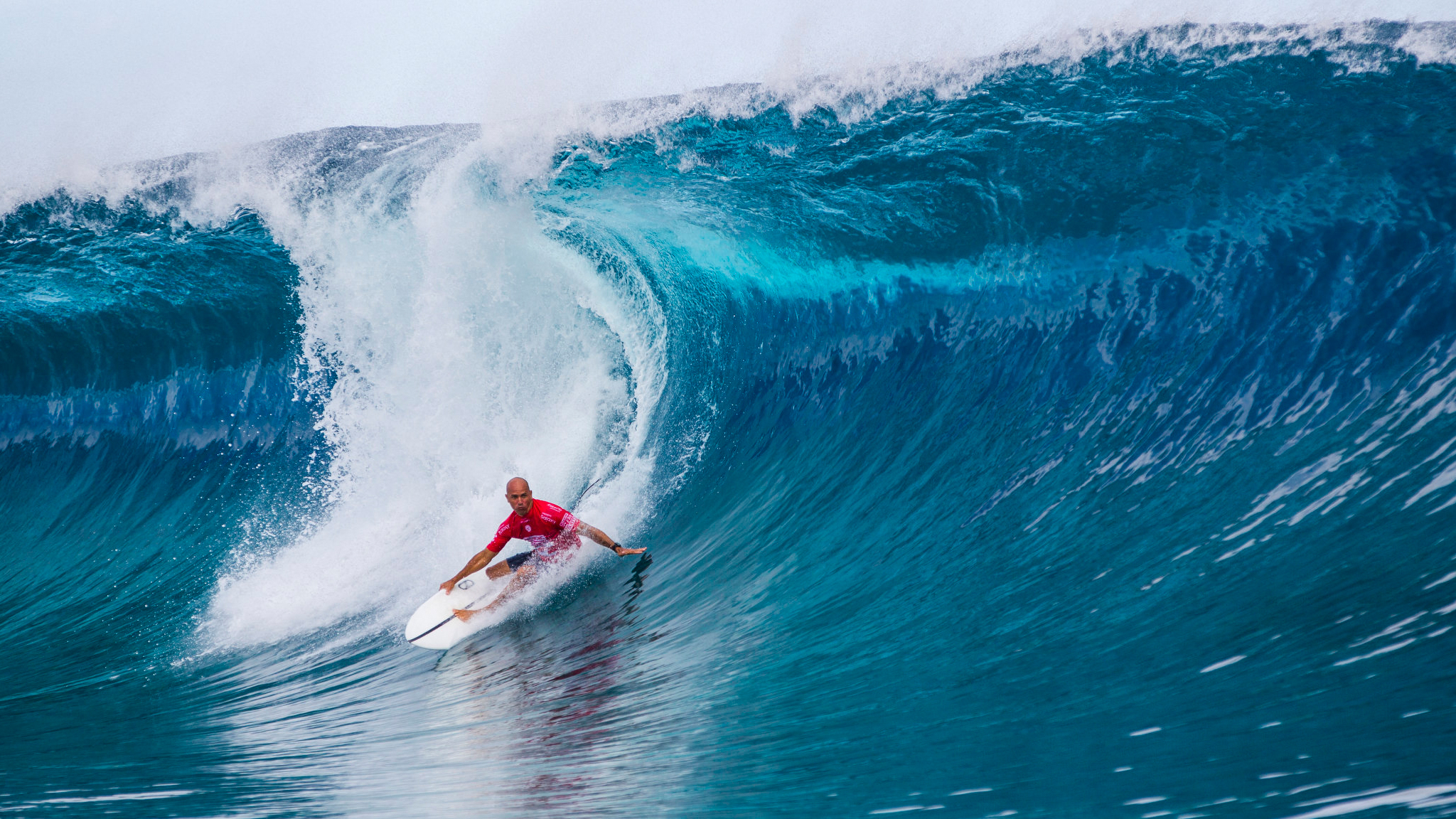 2050x1160 Kelly Slater wins 2016 Billabong Pro Tahiti, Desktop