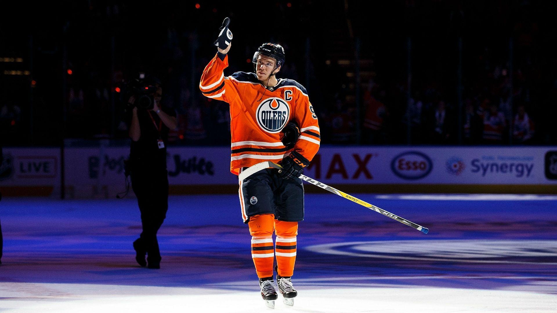 1920x1080 GQ names Oilers' Connor McDavid as one of 'Greatest Athletes, Desktop