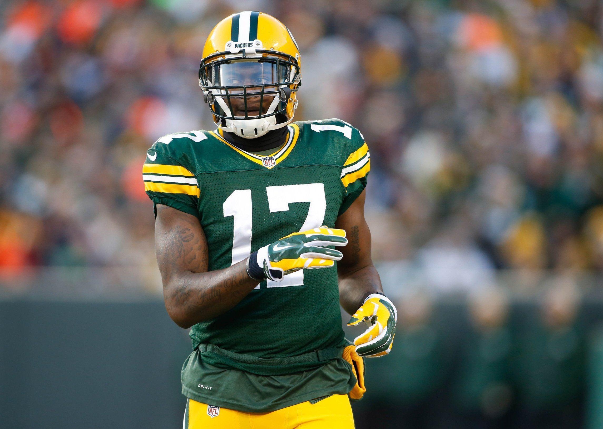 2290x1630 NFL Football Davante Adams, Desktop