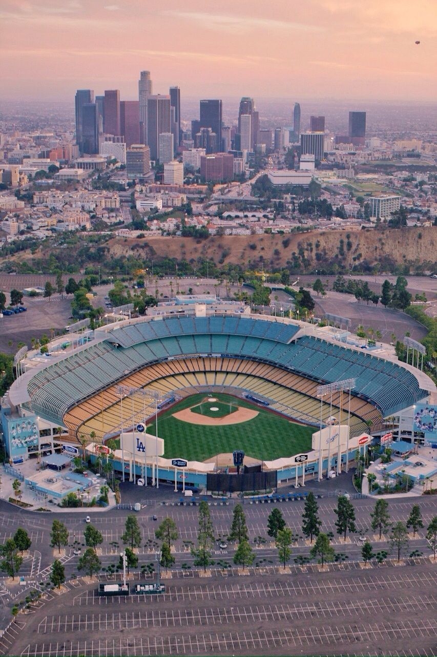 860x1280 I love this stadium. Dodger stadium in Los Angeles. Los angeles dodgers stadium, Mlb stadiums, Baseball wallpaper, Phone