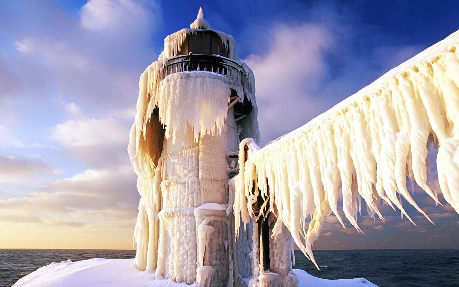 1500x940 snow covered st joseph lighthouse 33660.freegreatpicture.com, Desktop