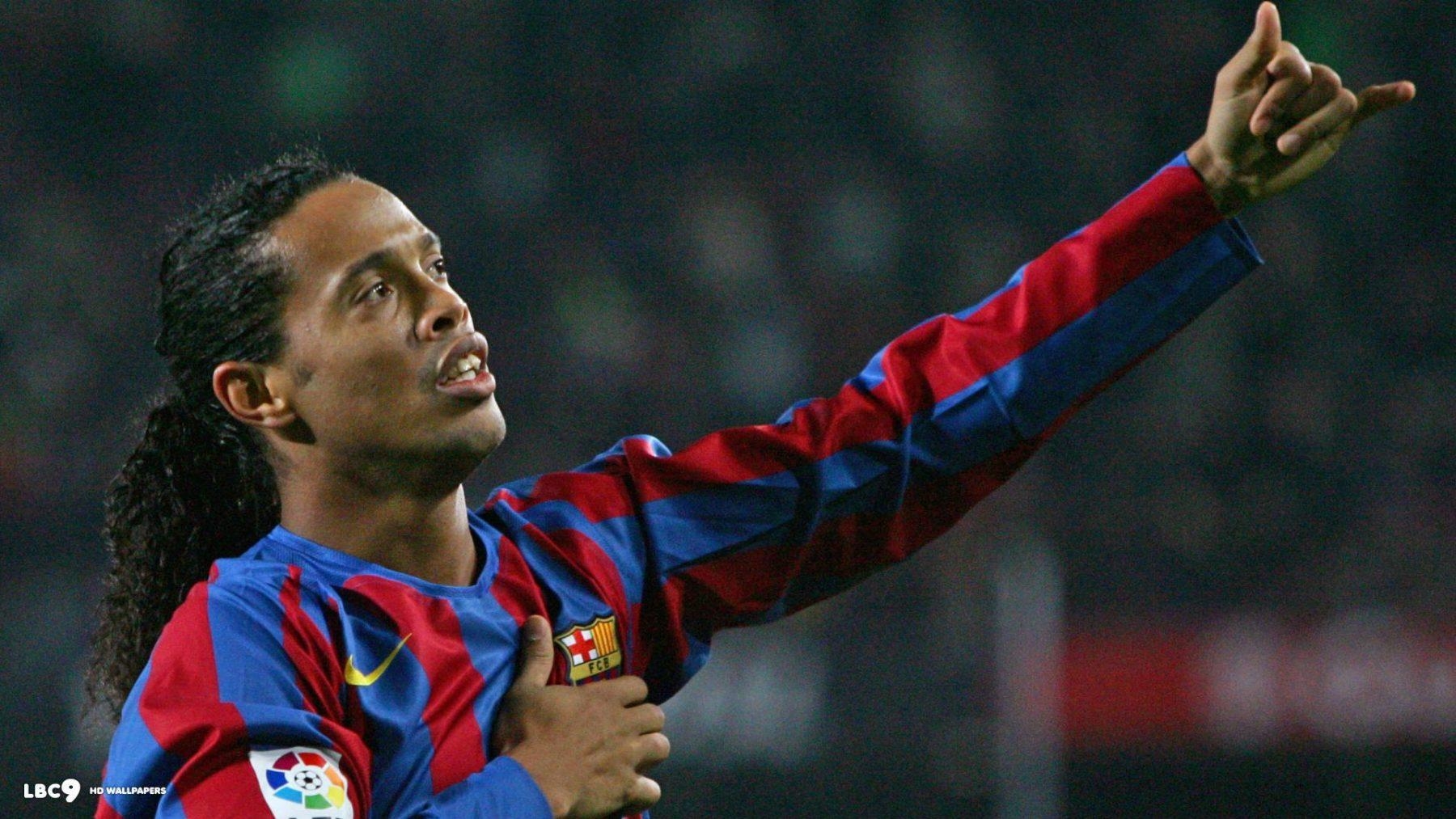 1800x1020 Ronaldinho HD Wallpaperwallpaper.net, Desktop