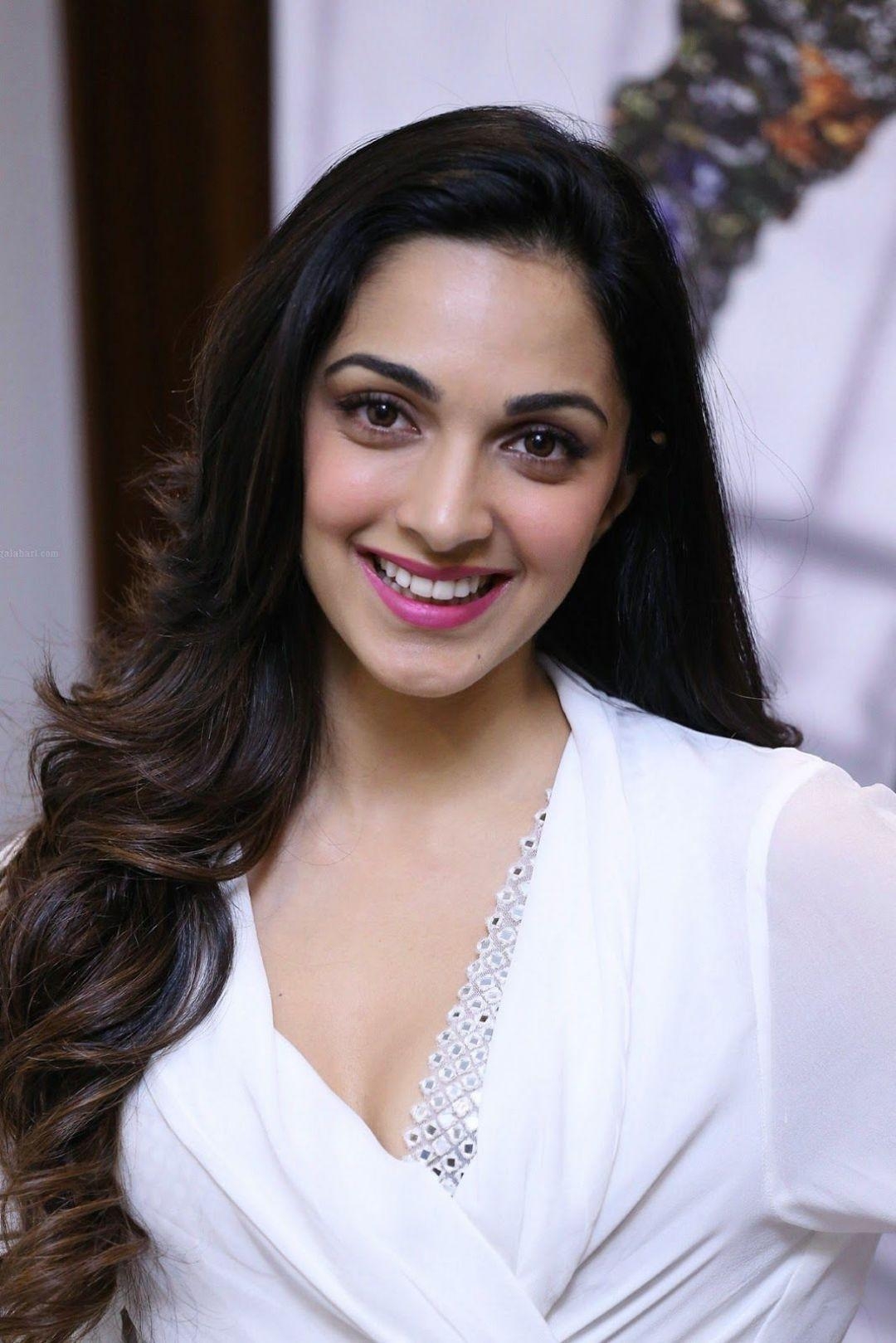 1080x1620 Kiara Advani, iPhone, Desktop HD Background, Phone