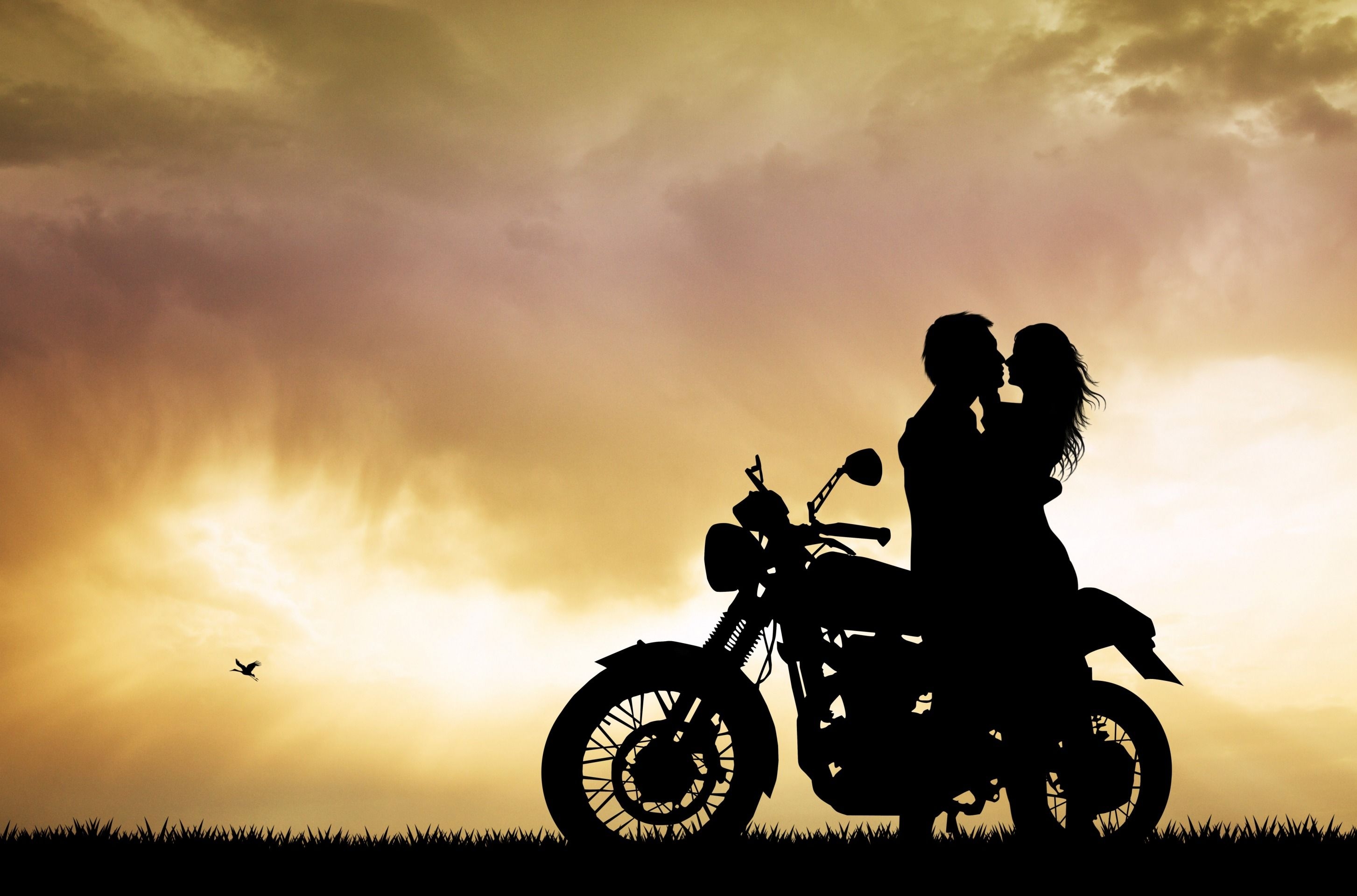 2910x1920 Download wallpaper summer, mood, romance, the evening, blur, silhouette, motorcycle, bike,. Motorcycle couple, Motorcycle couple picture, Motorcycle photography, Desktop