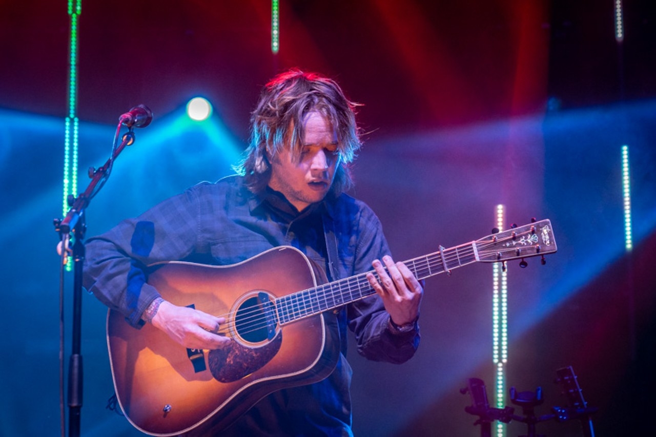 1280x860 Five Photo of the Billy Strings Concert at the Andrew J Brady Music Center, Desktop