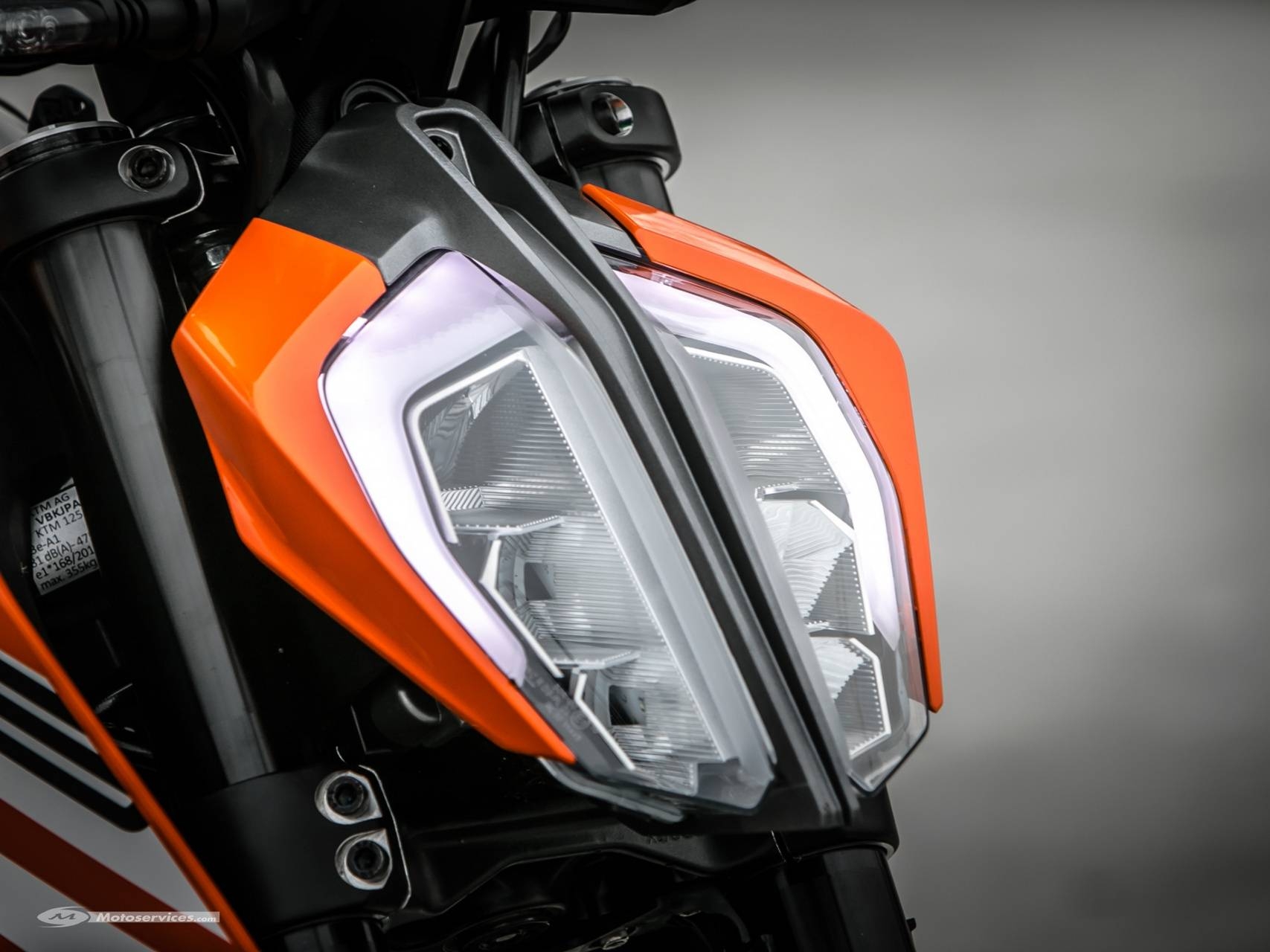 1710x1280 KTM Duke Headlight wallpaper, Desktop