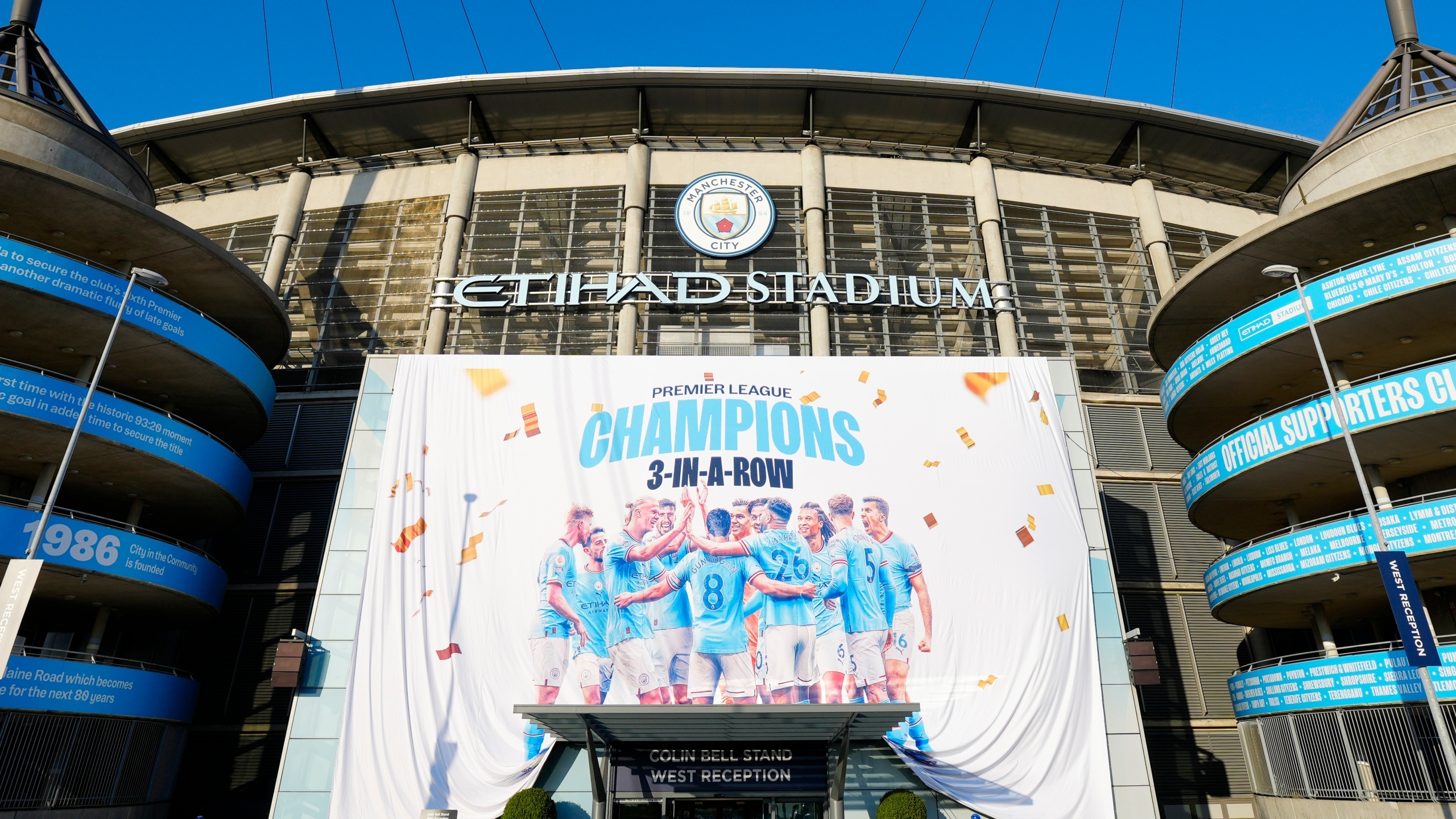 2560x1440 Man City's treble bid up and running after winning English Premier League, Desktop