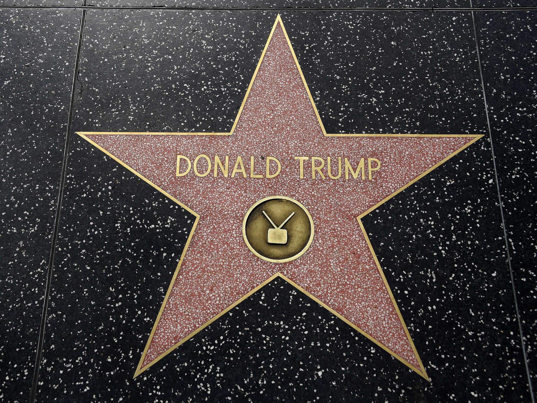 2050x1540 Trump's Hollywood Walk of Fame star vandalised again time, Desktop