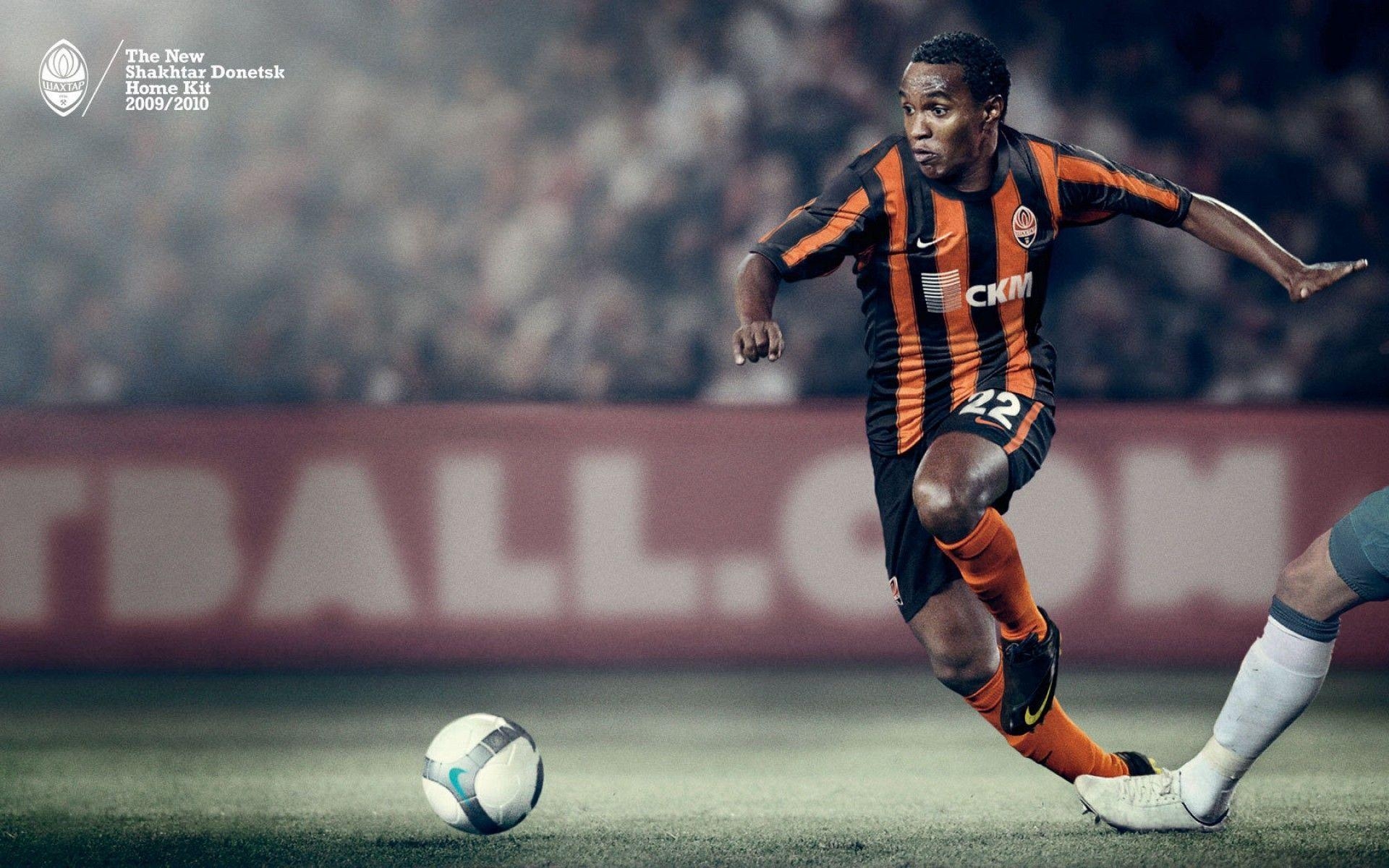 1920x1200 Soccer FC Shakhtar Donetsk Luiz Adriano nike wallpaperx1200, Desktop