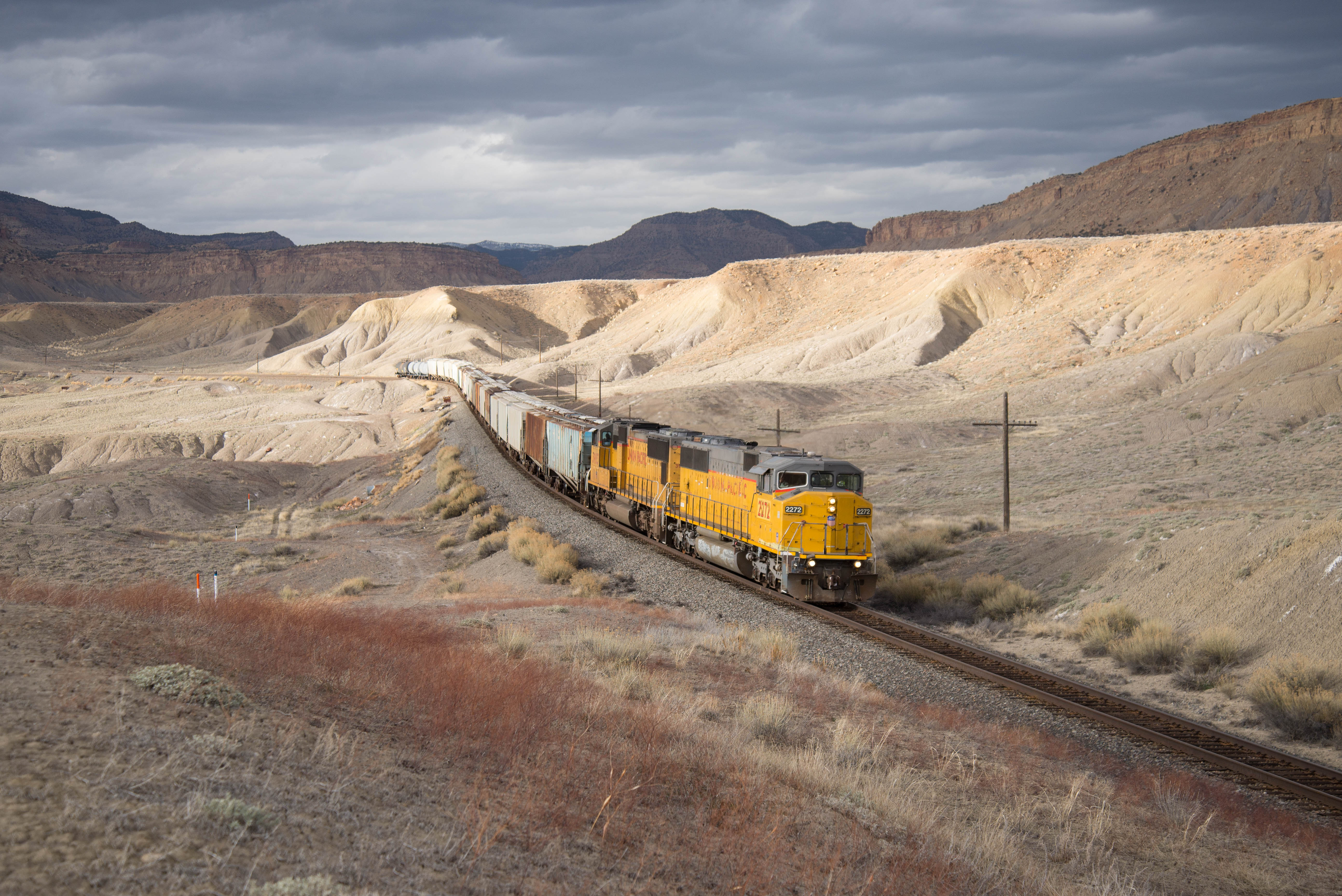 5180x3460 Wallpaper, up, union, pacific, potash, local, freight, train, railroad, emd, sd60m, triclops, threewindowed, Thompson, moab, grand, junction, co, Colorado, ut, Utah, sd70m, eerie, light, Sun, mountains  - Wallpaper, Desktop